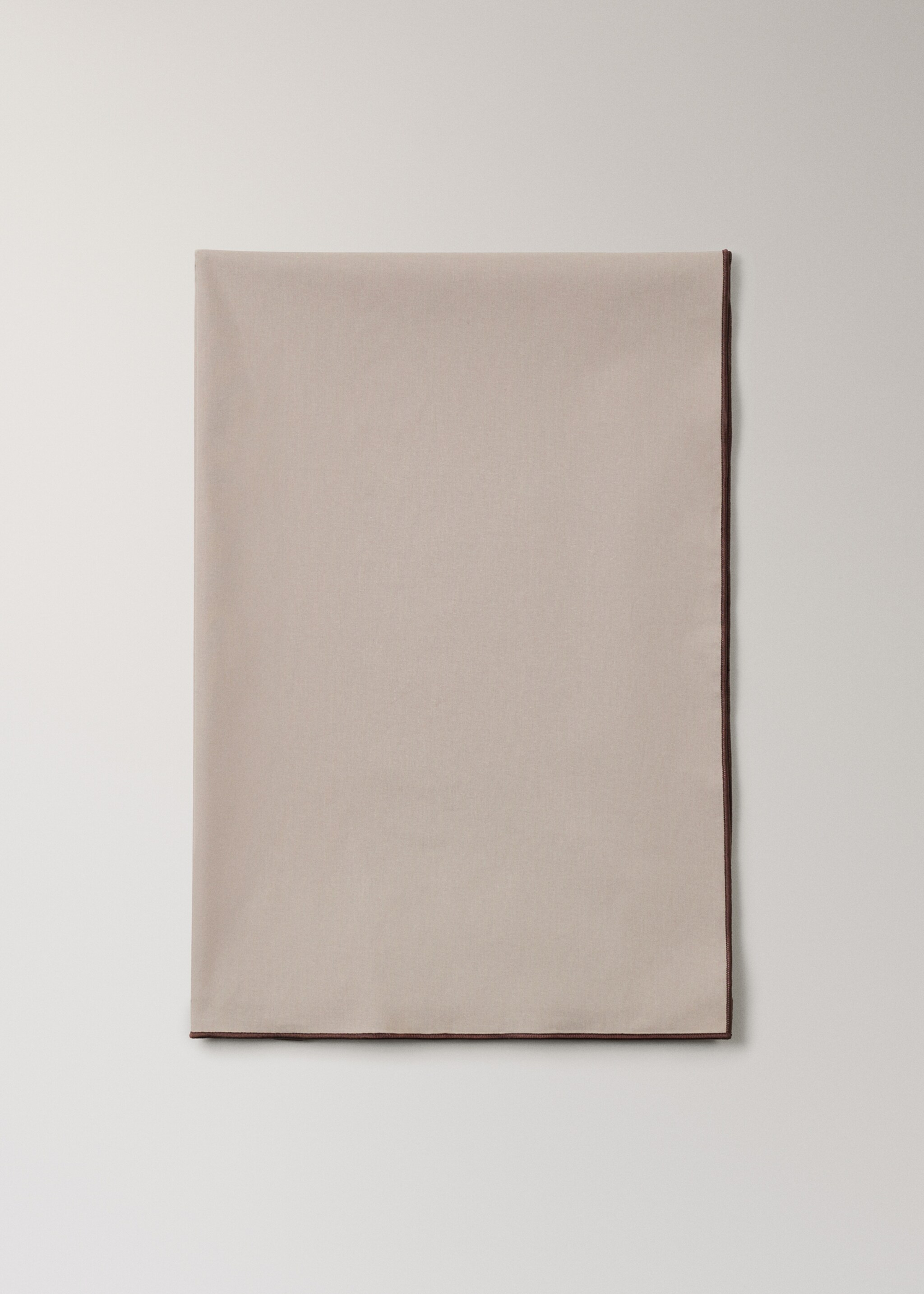 Tischdecke aus resiniertem Baumwollstoff Overlock für 8 bis 10 Personen - Artikel ohne Model, Hellbraun/Pastellbraun. Ref: 17061586-00.