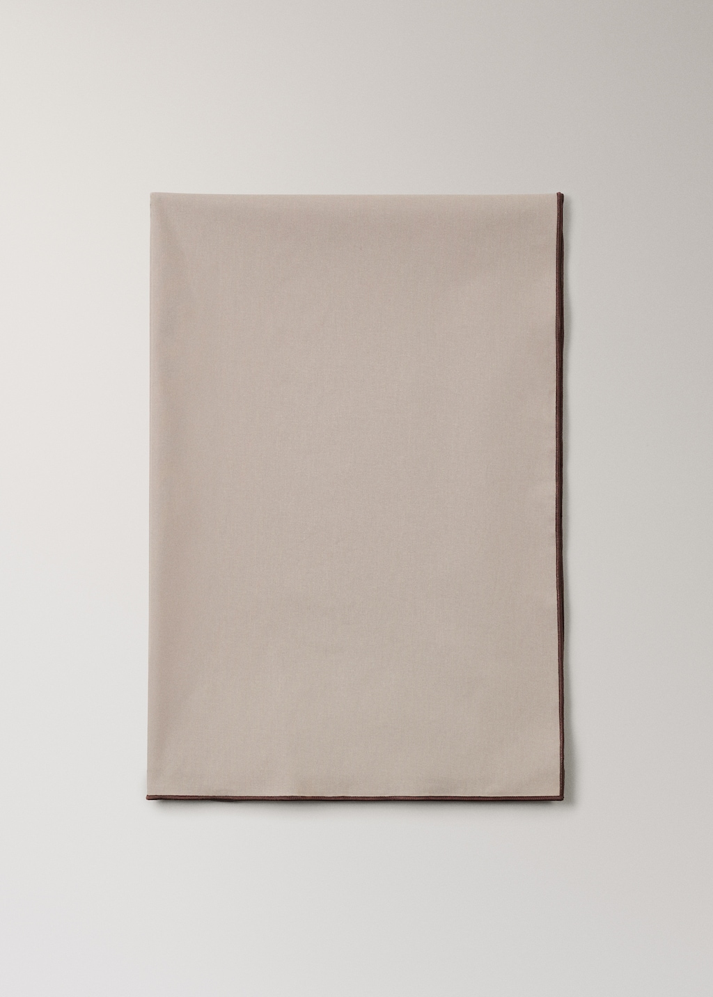 Resin-coated cotton tablecloth with overlock stitching for 8 to 10 diners