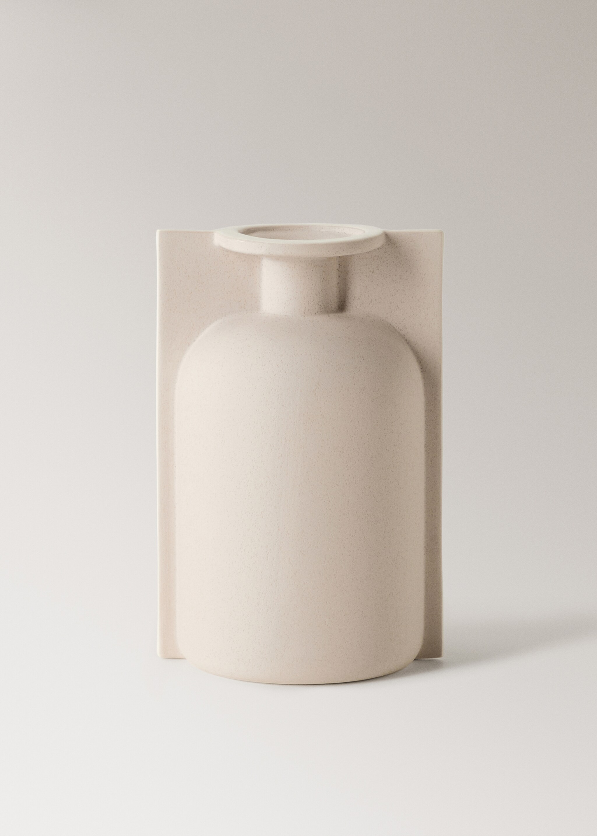 Medium earthenware bottle vase - Article without model, Light Pink. Ref: 17061587-00.