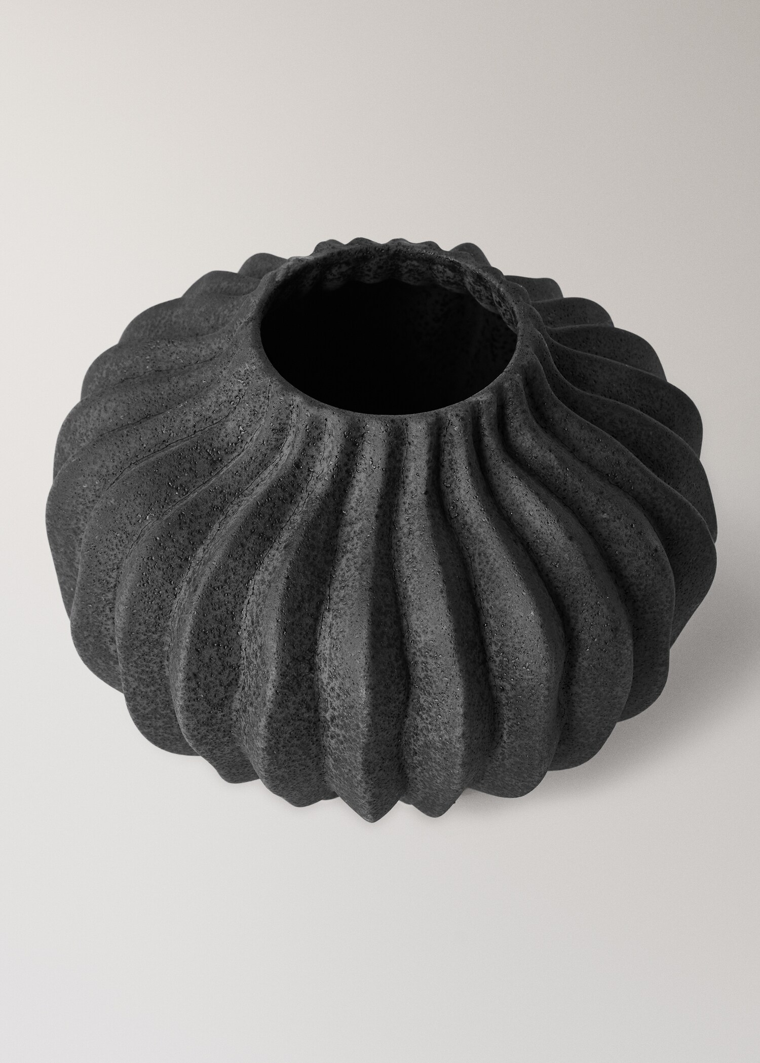 Small organic earthenware vase - Details of the article 1