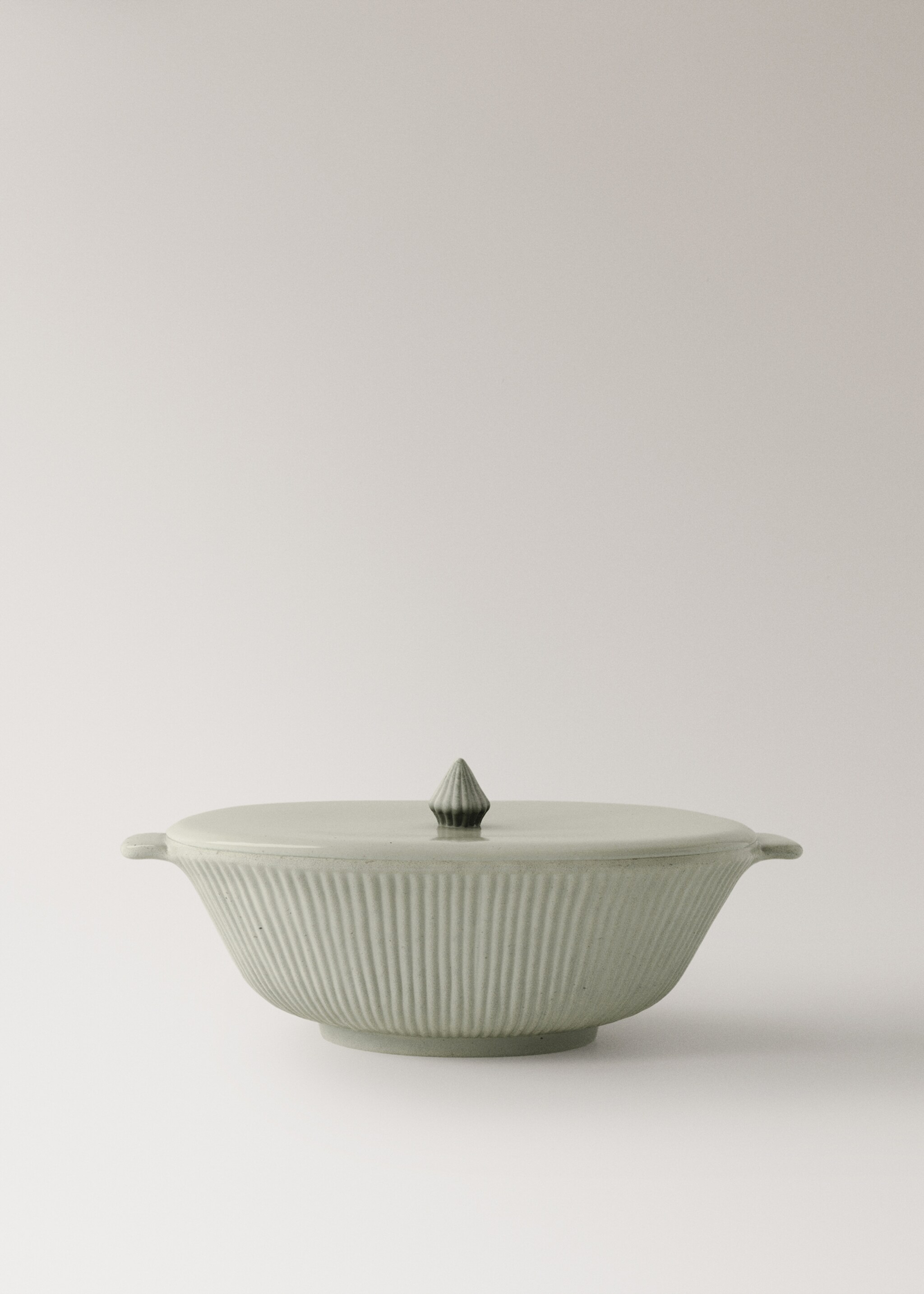Plat antique - Article sans modèle