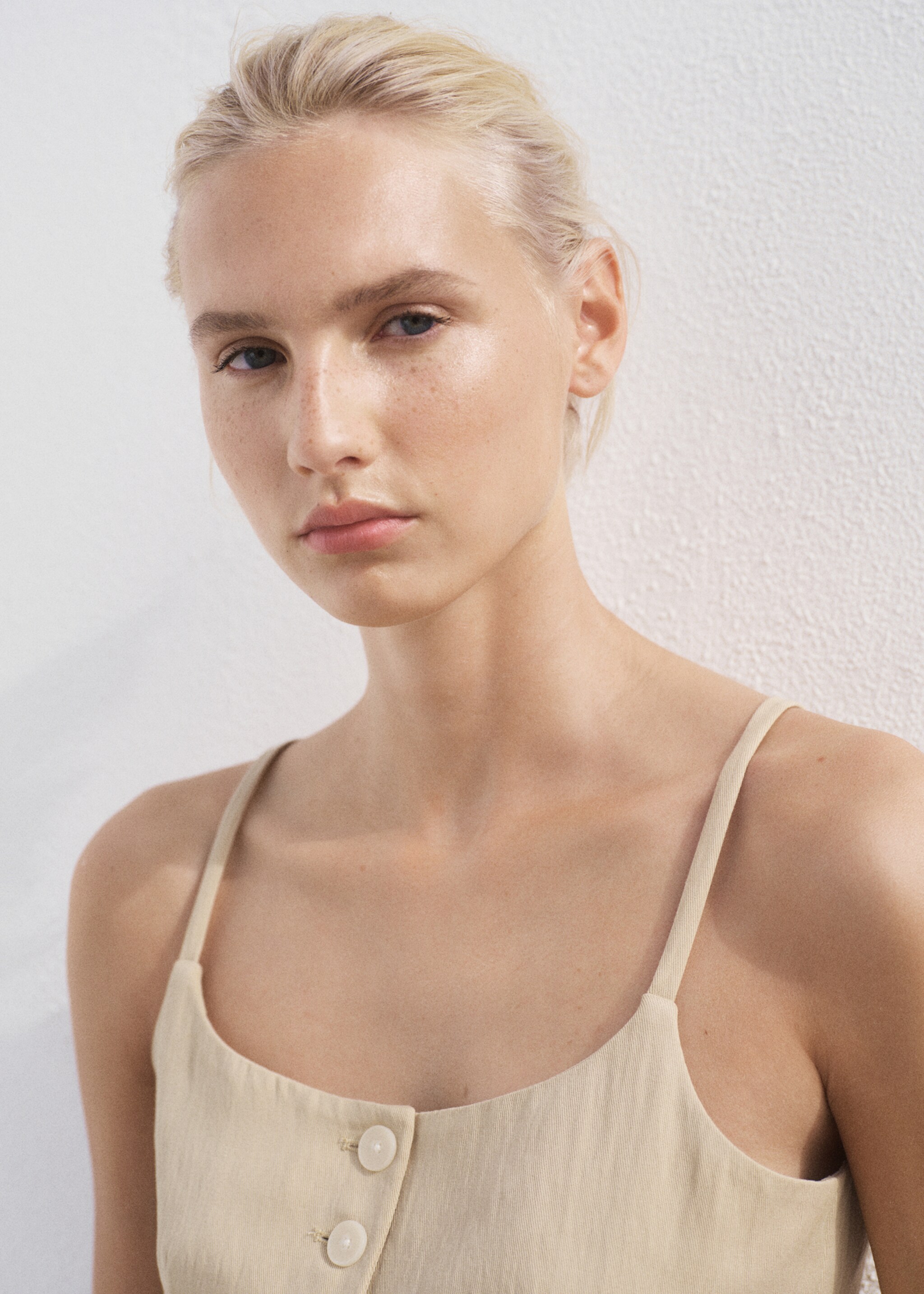 Lyocell suit waistcoat - Details of the article 1