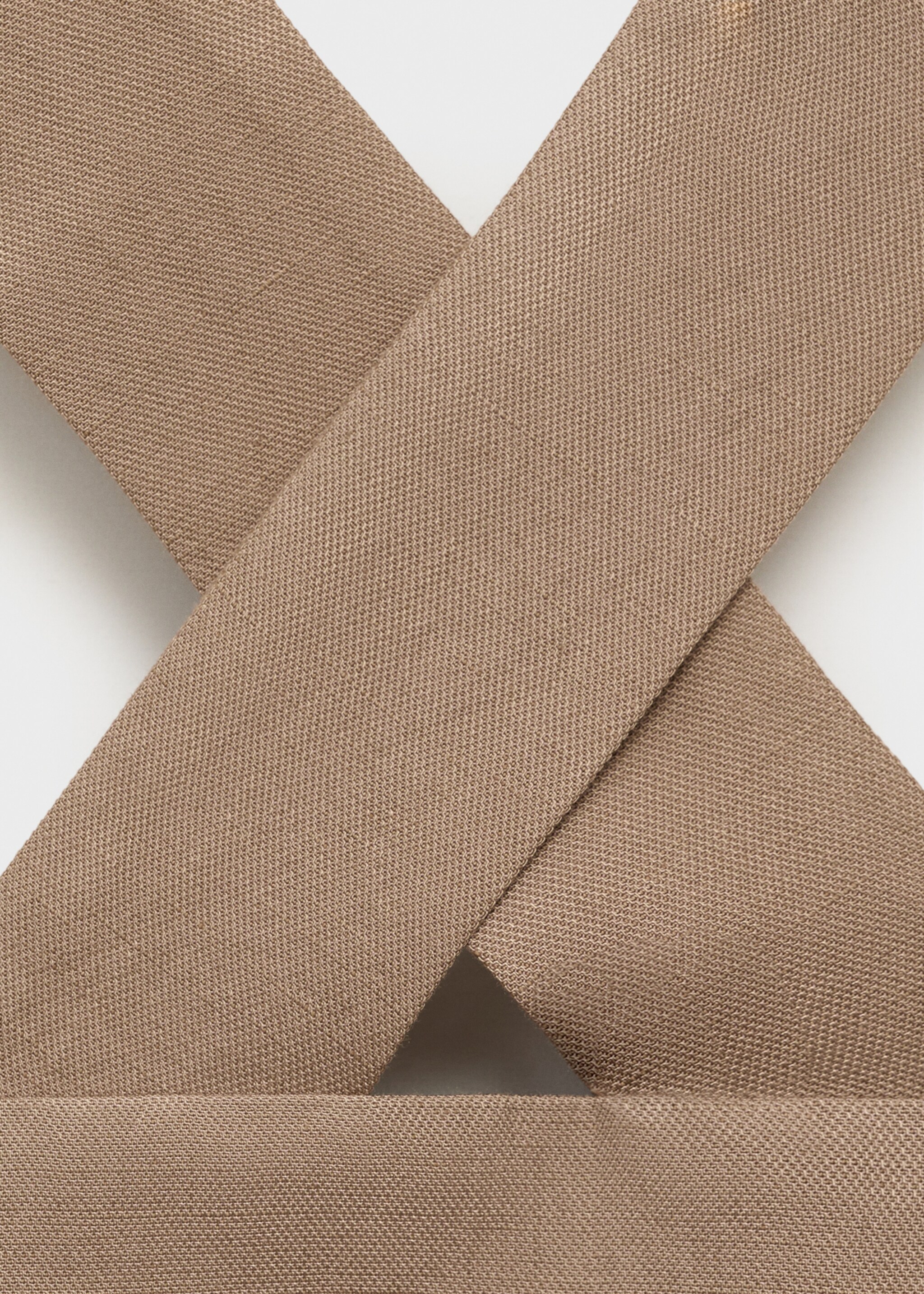 Linen-blend cross-back top - Details of the article 8, Brown. Ref: 17062537-00.