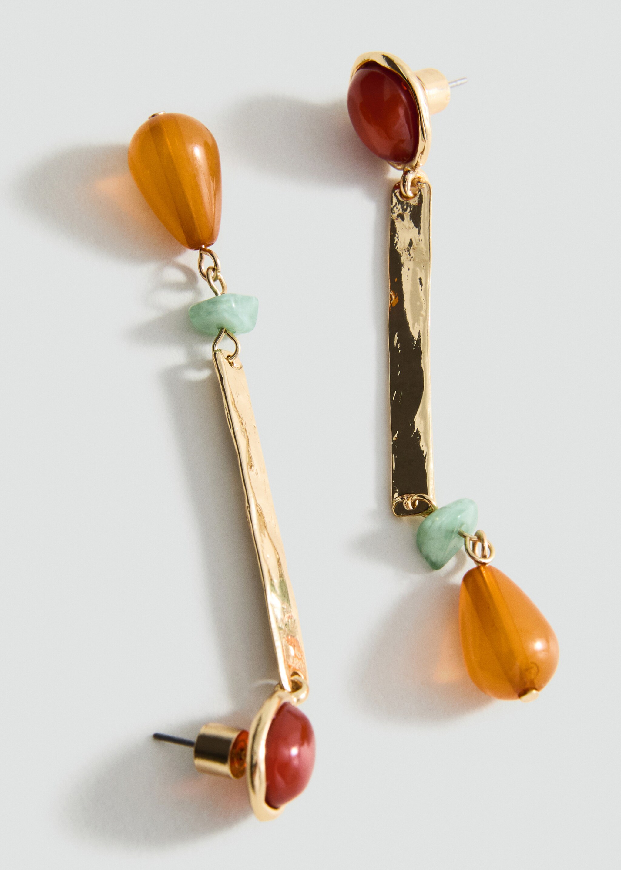 Boucles d'oreilles pendantes perles - Plan moyen