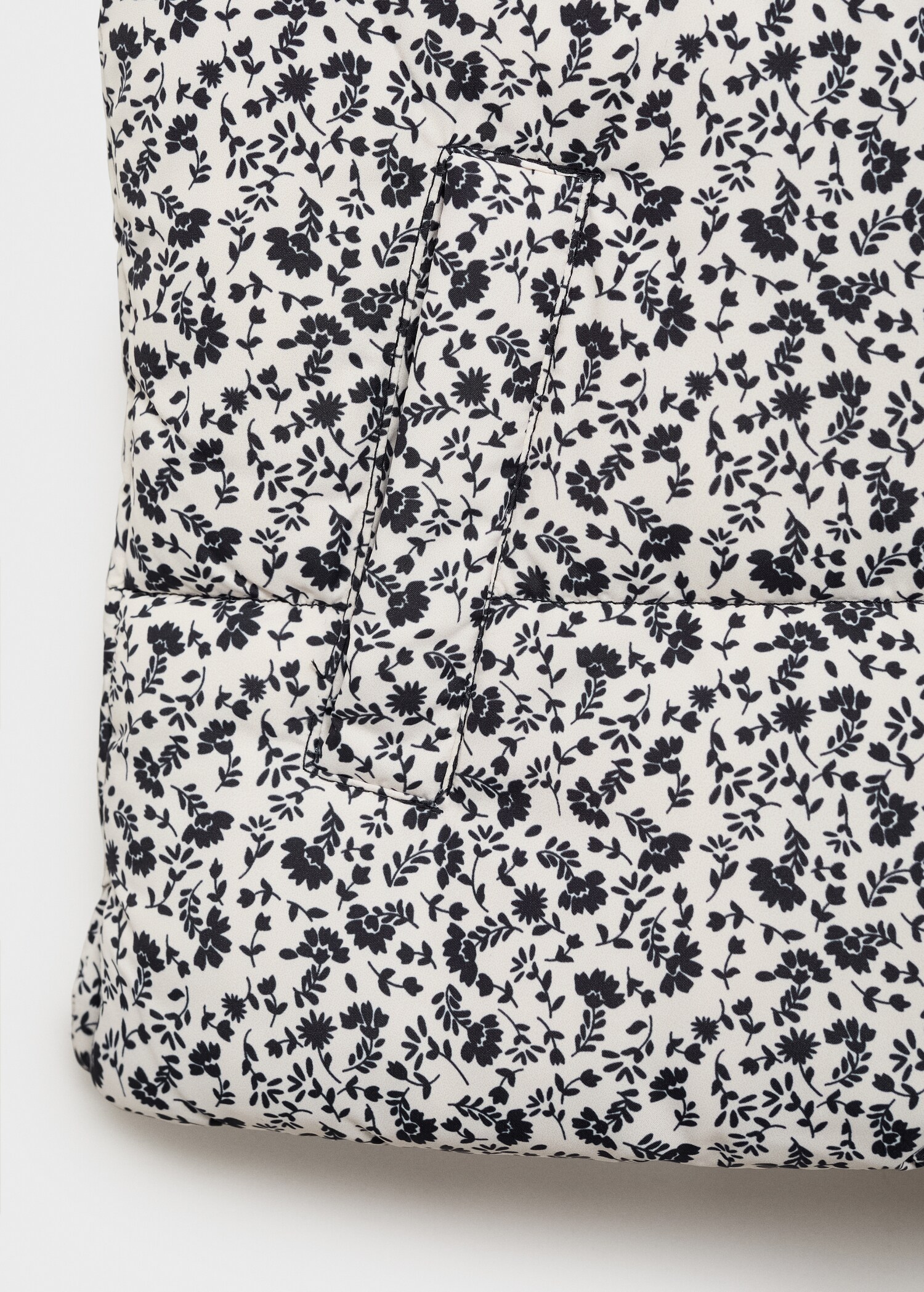 Gilet matelassé à fleurs - Détail de l'article 8