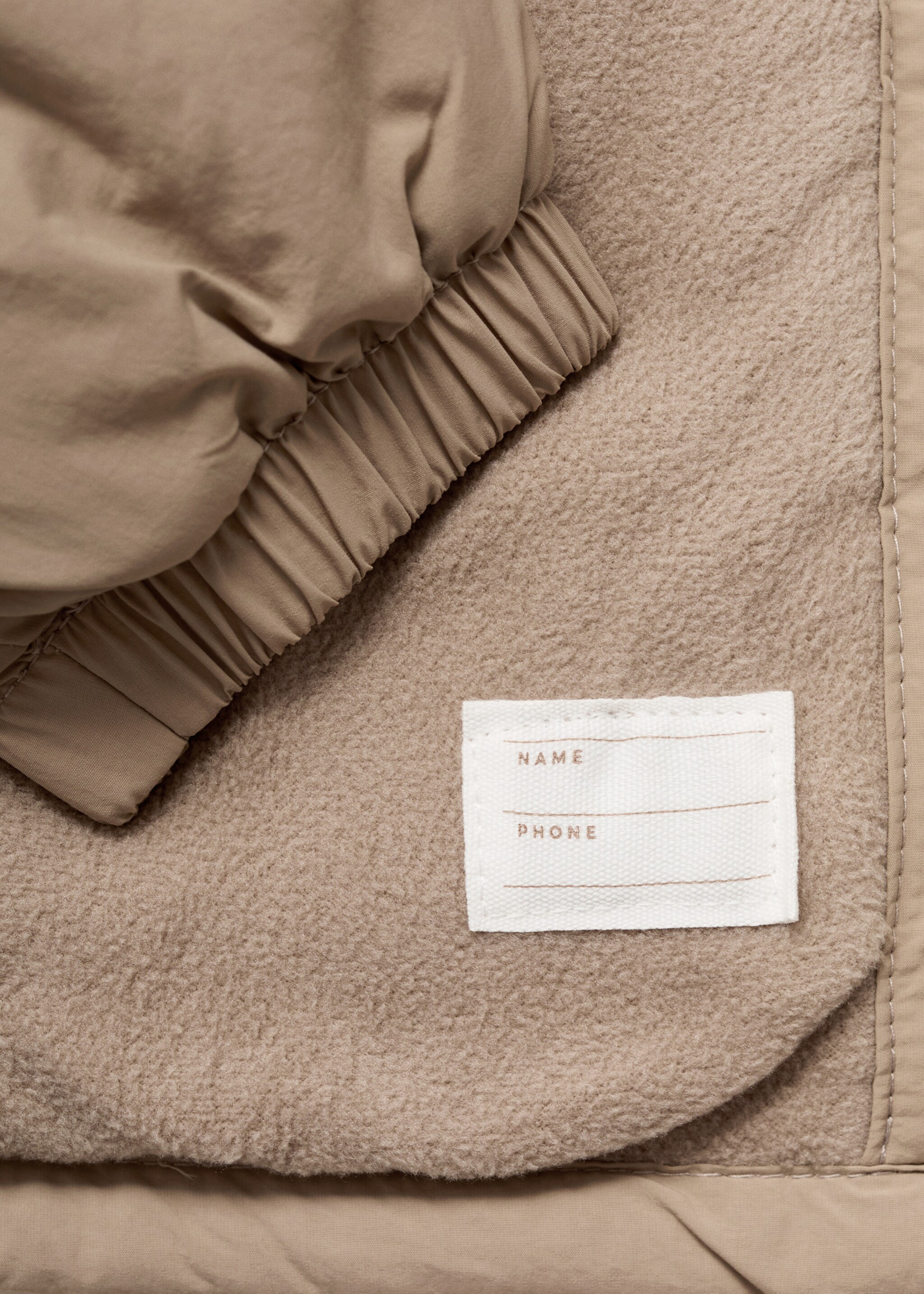 Hood quilted coat - Details of the article 0