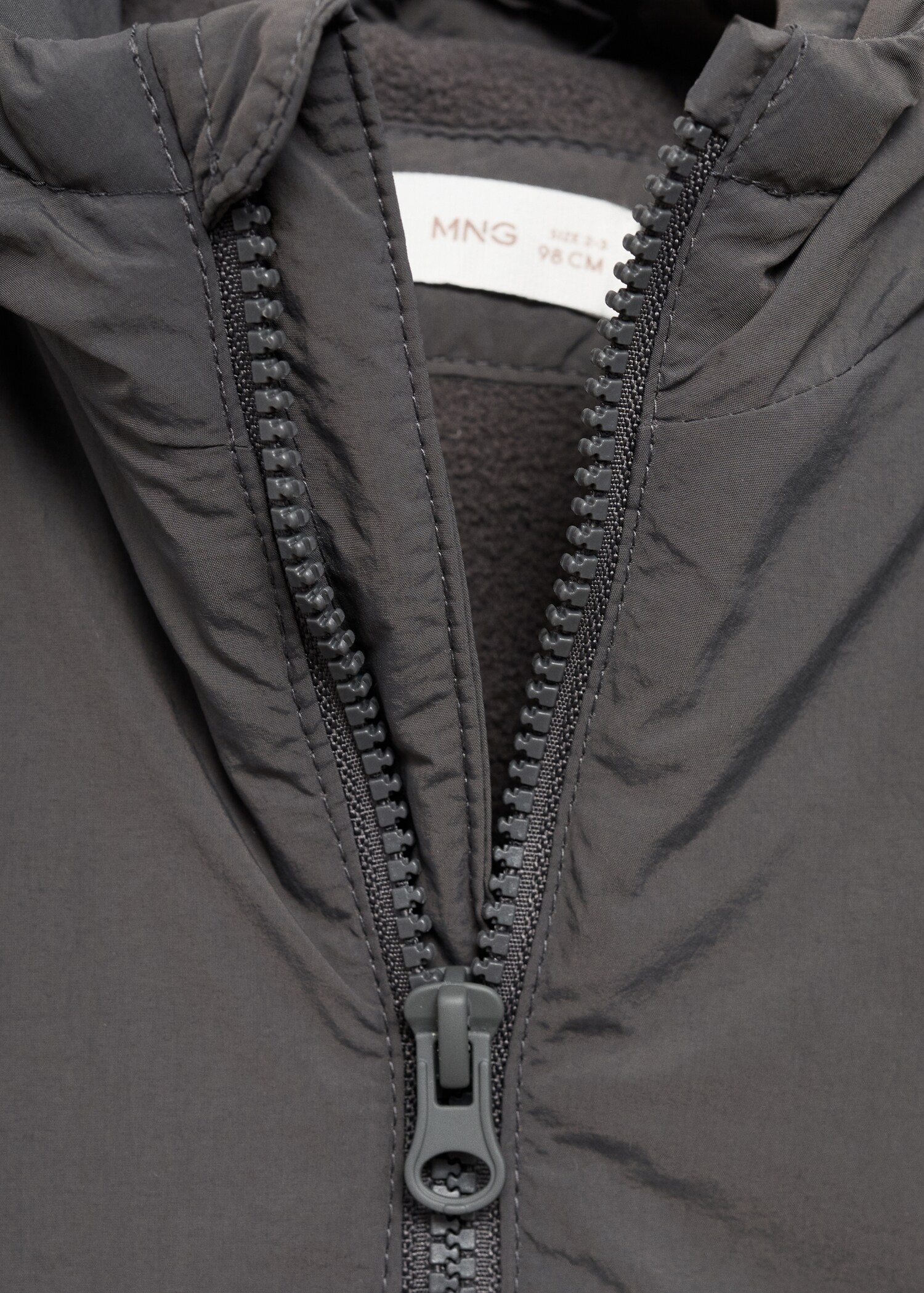 Hood quilted coat - Details of the article 8