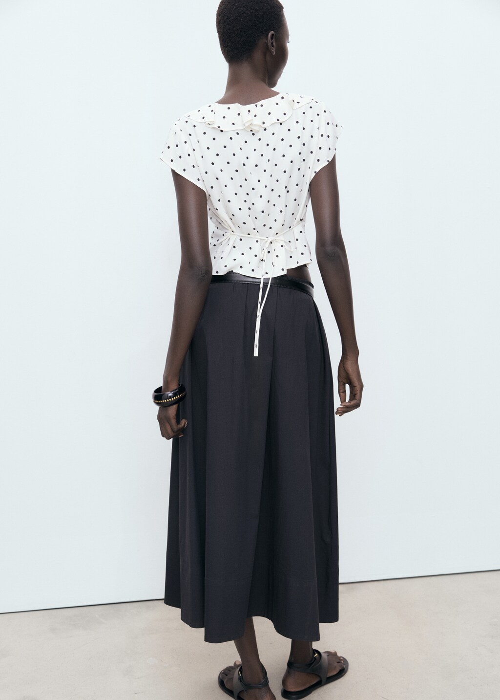 Polka-dot blouse with ruffles - image 3