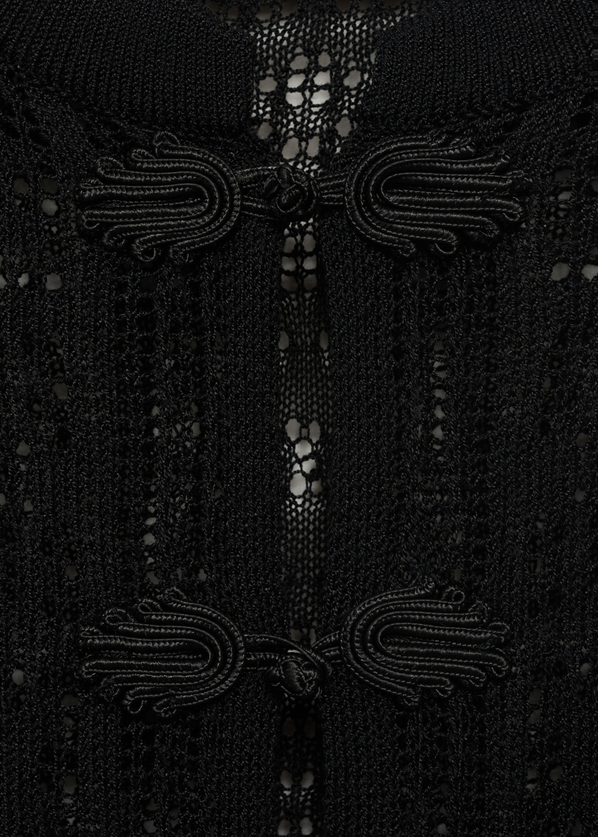 Crochet cardigan with toggle buttons - Details of the article 8