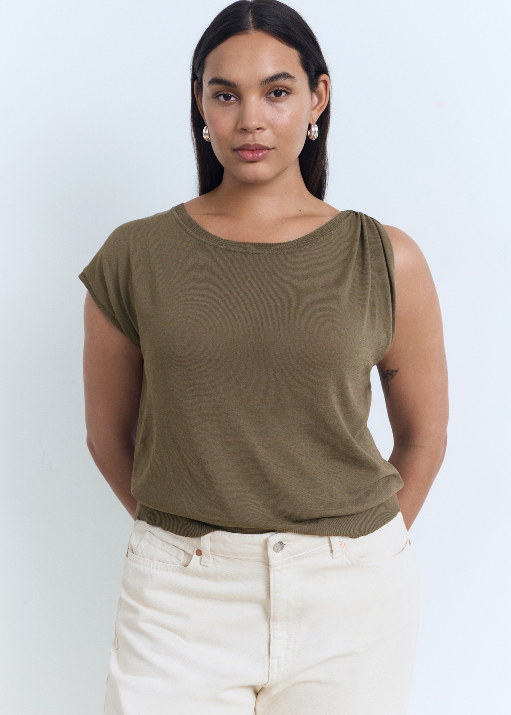 Pull en maille fine avec détails métalliques - Détail de l'article 5