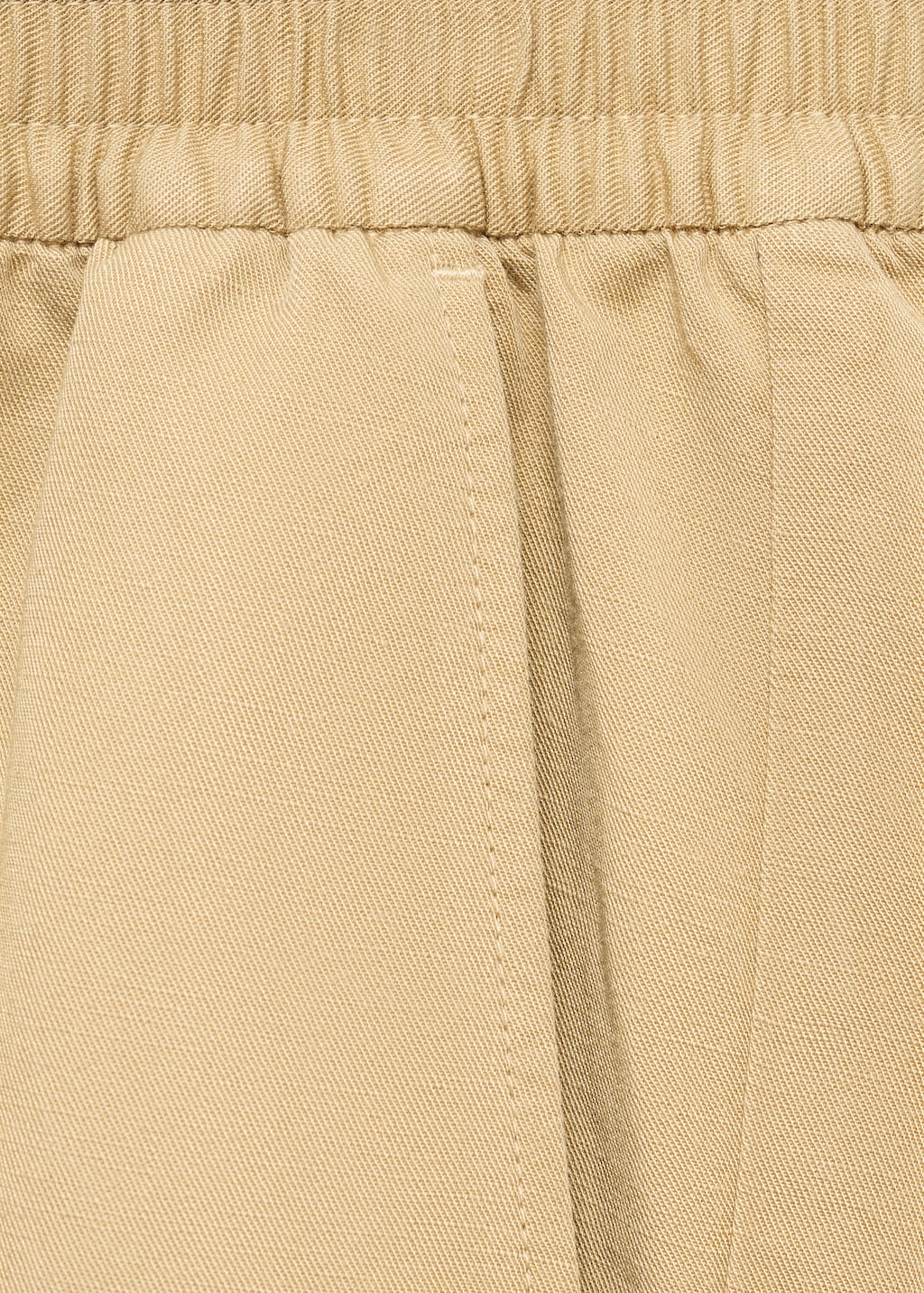 Linen-blend shorts with an elastic waistband