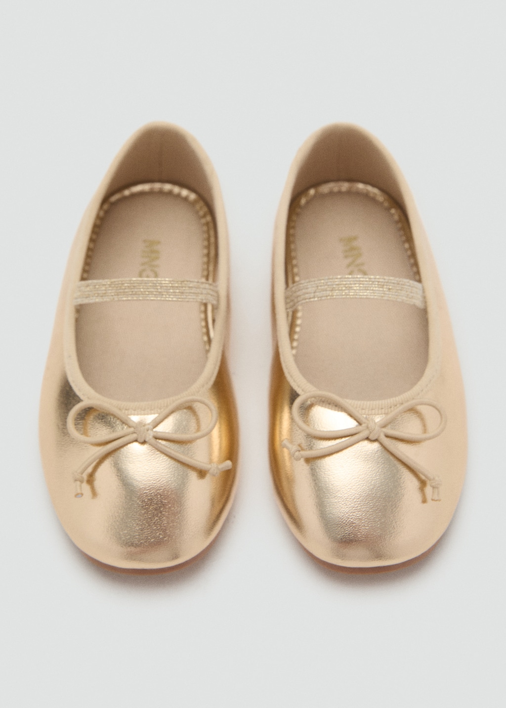 Metallic ballet flats with bow