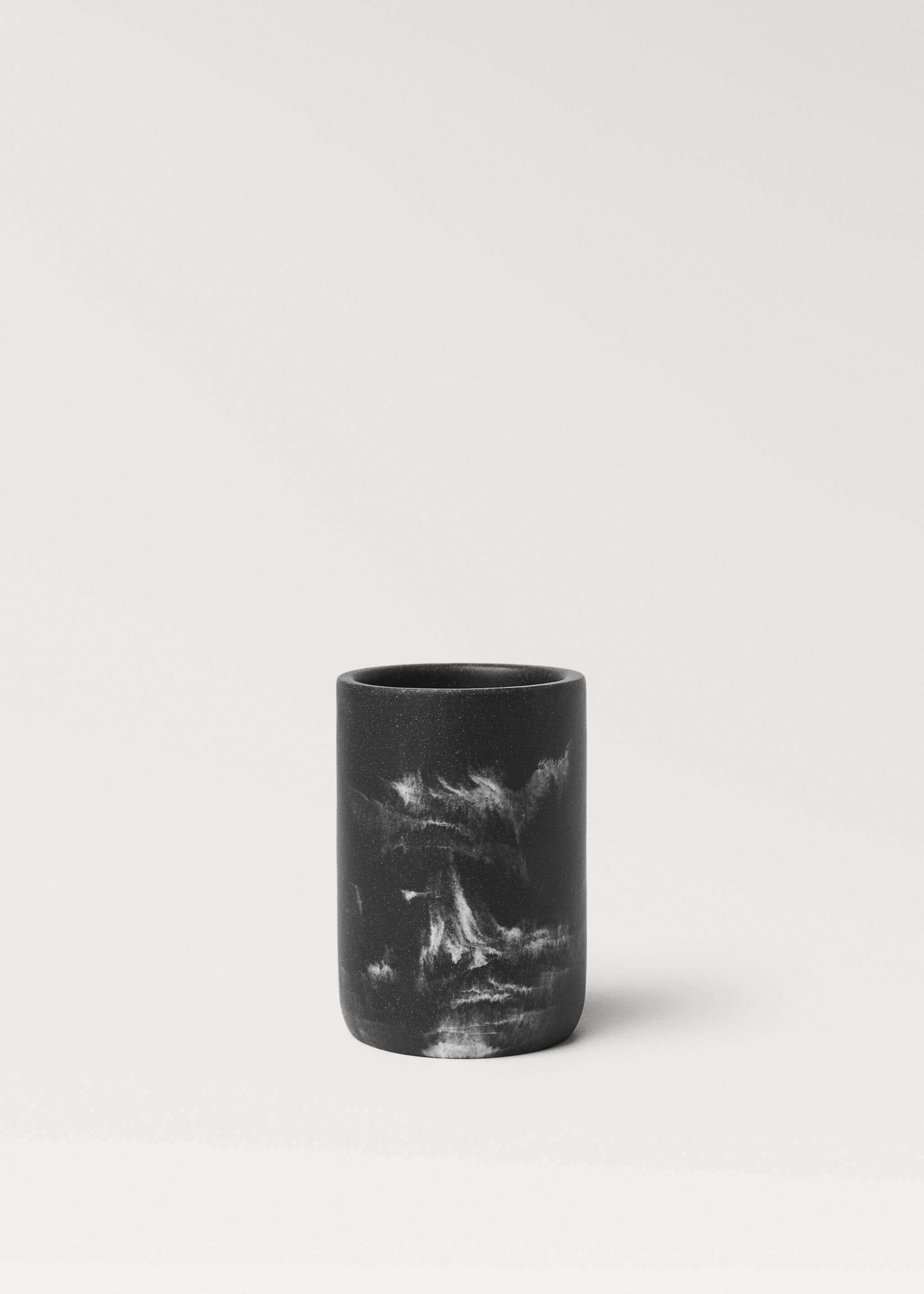 Marble-effect resin bathroom glass - Article without model