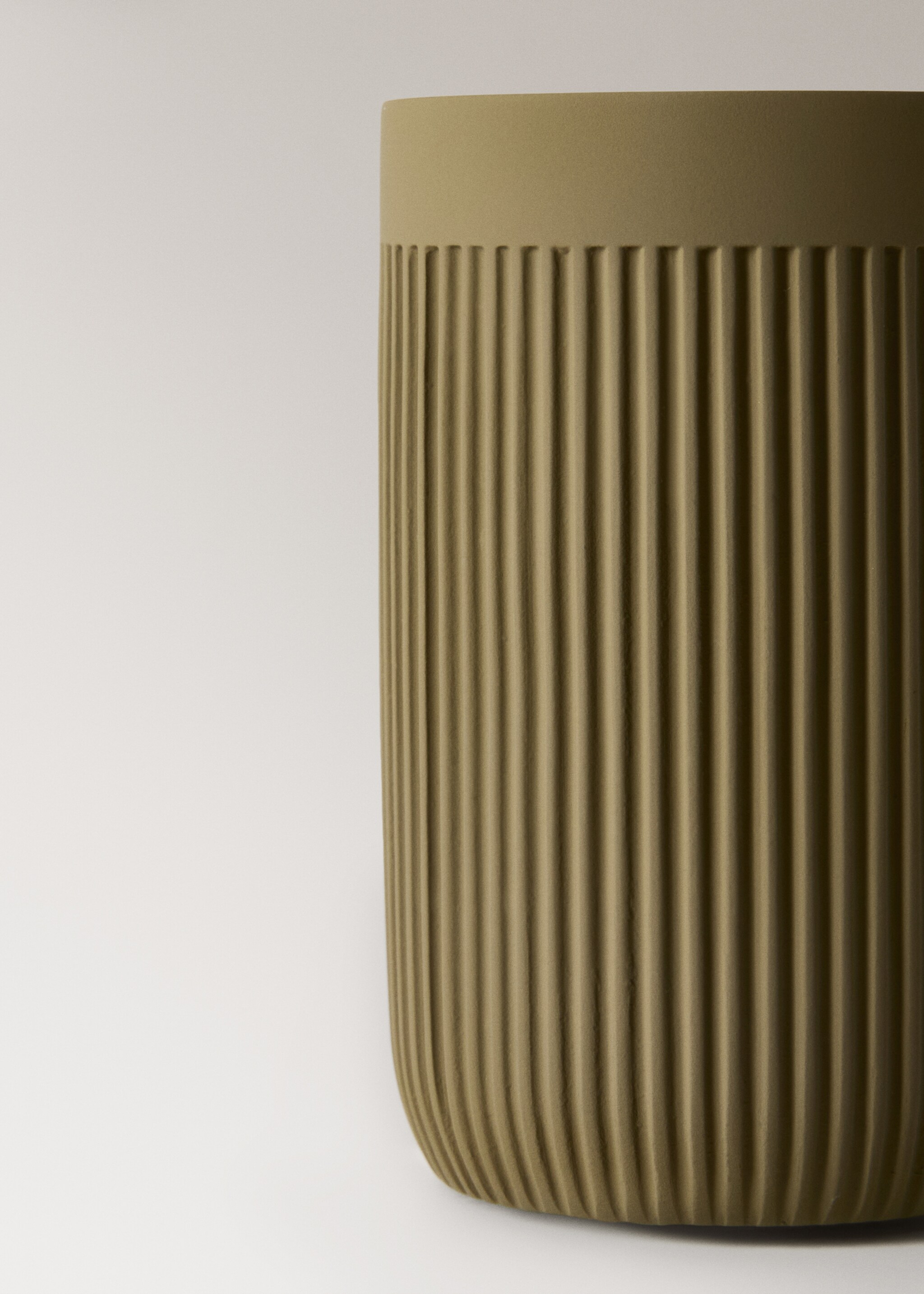 Resin bathroom glass - Details of the article 1, Olive Green. Ref: 17062921-00.