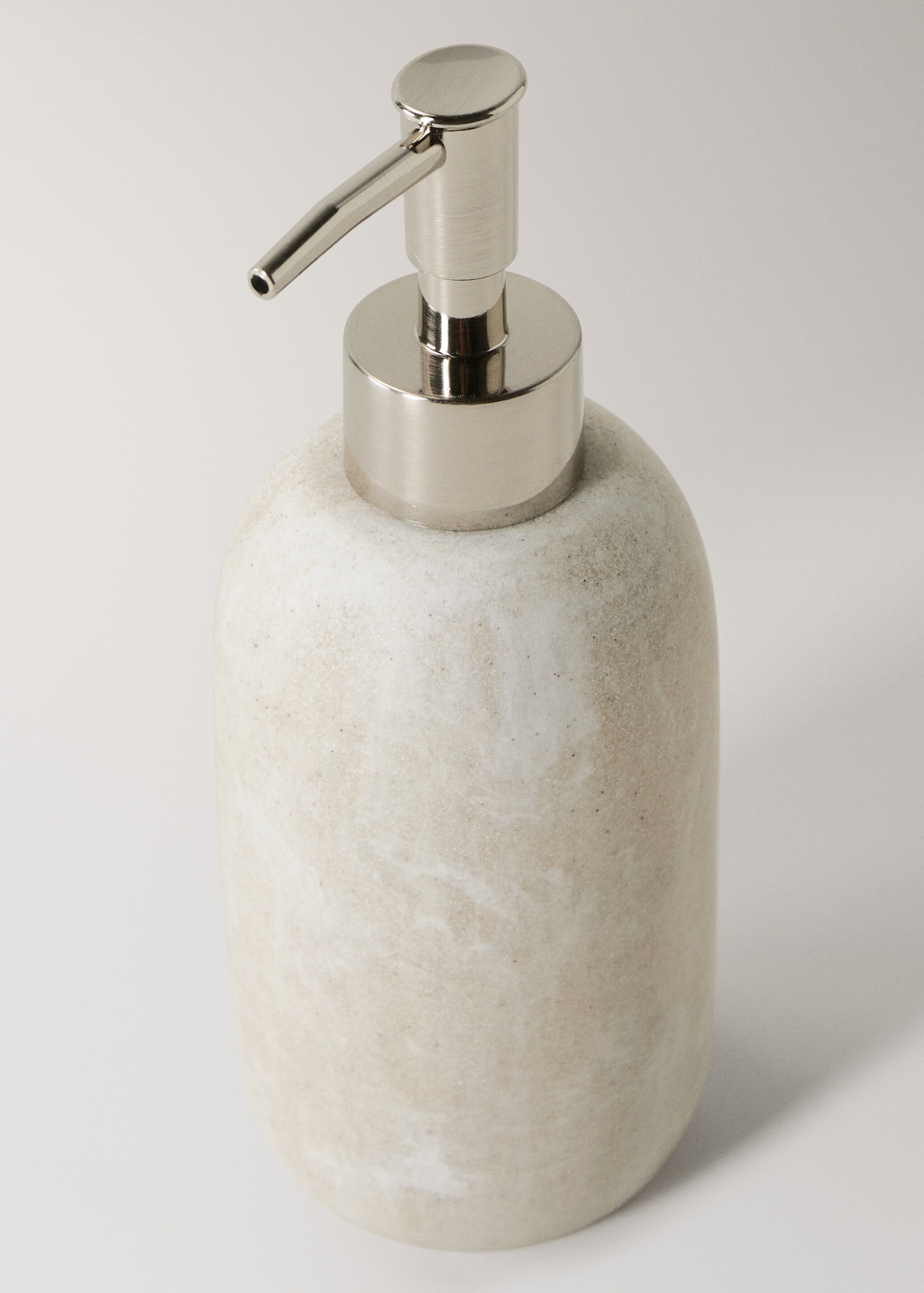 Marble effect resin soap dispenser - Details of the article 1