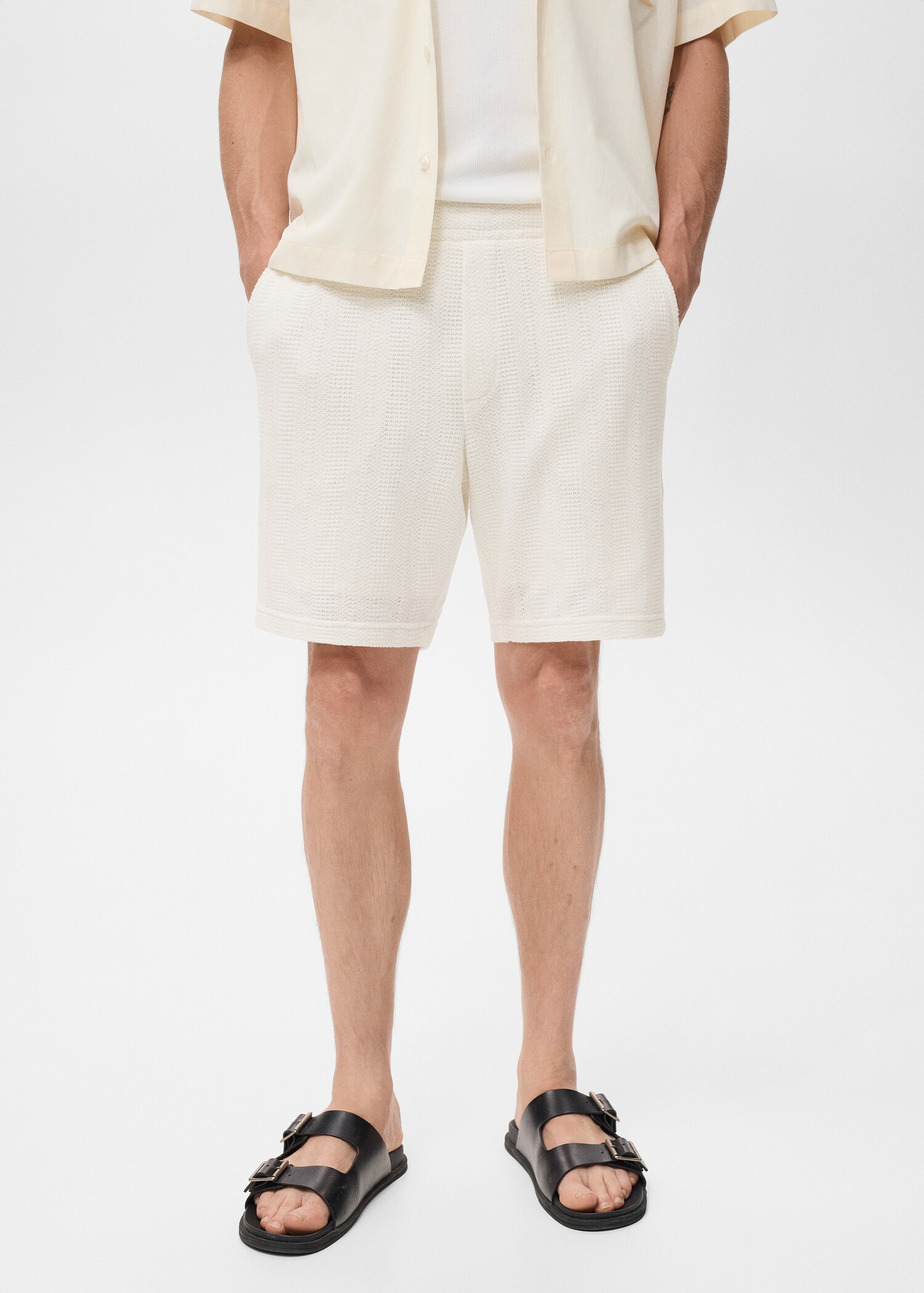 Structured knitted shorts - Details of the article 1
