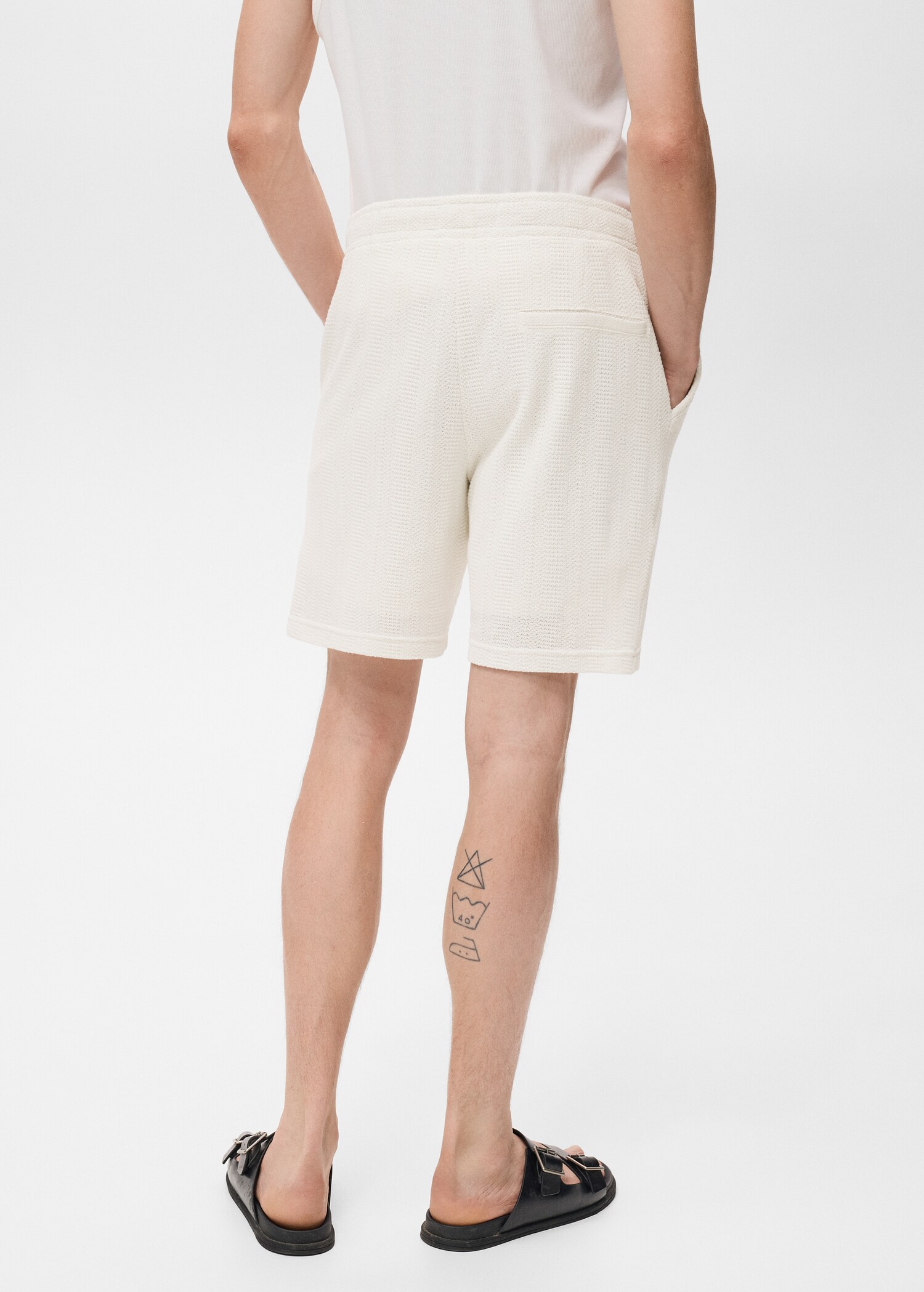 Structured knitted shorts - Details of the article 2
