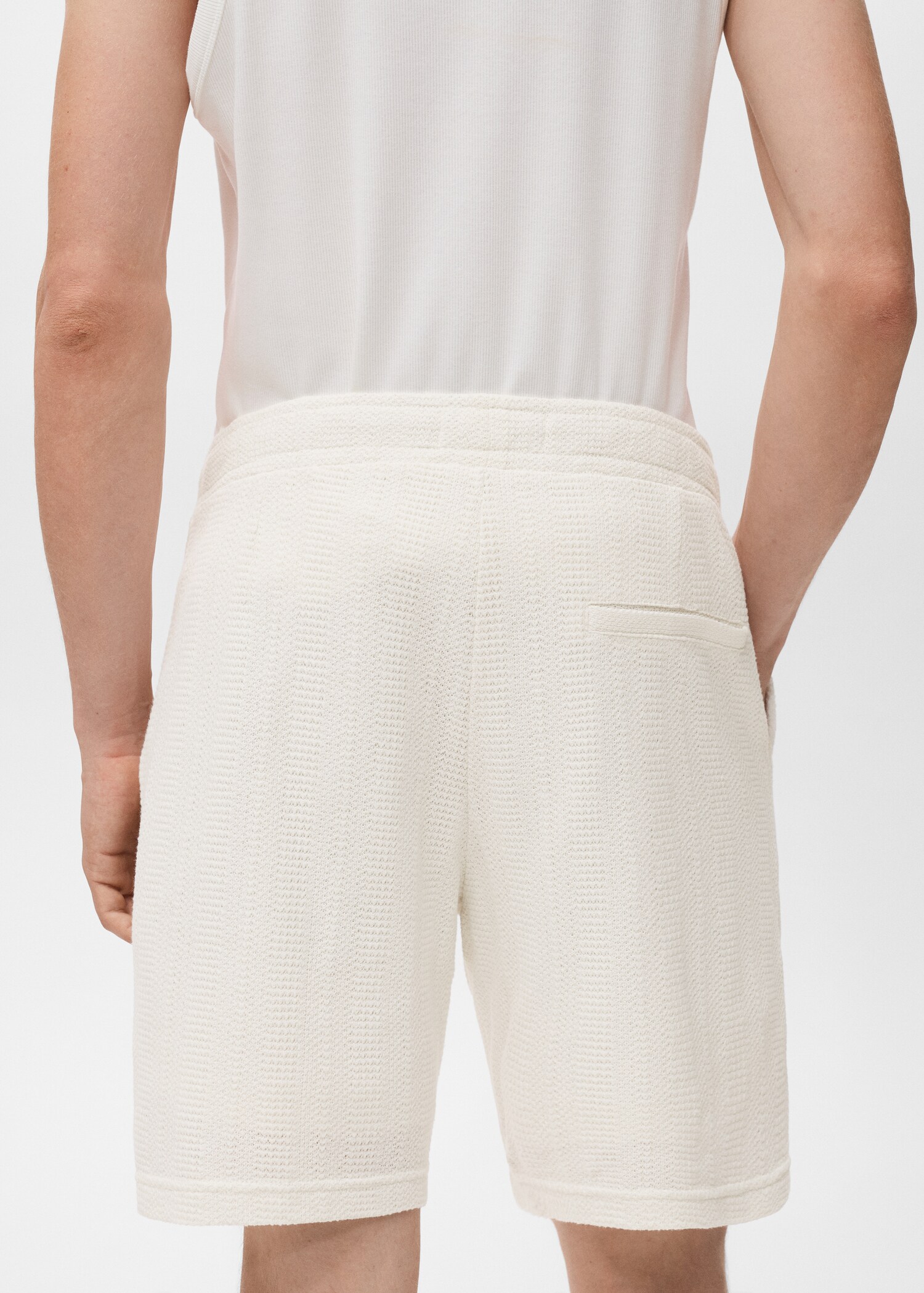 Structured knitted shorts - Details of the article 6