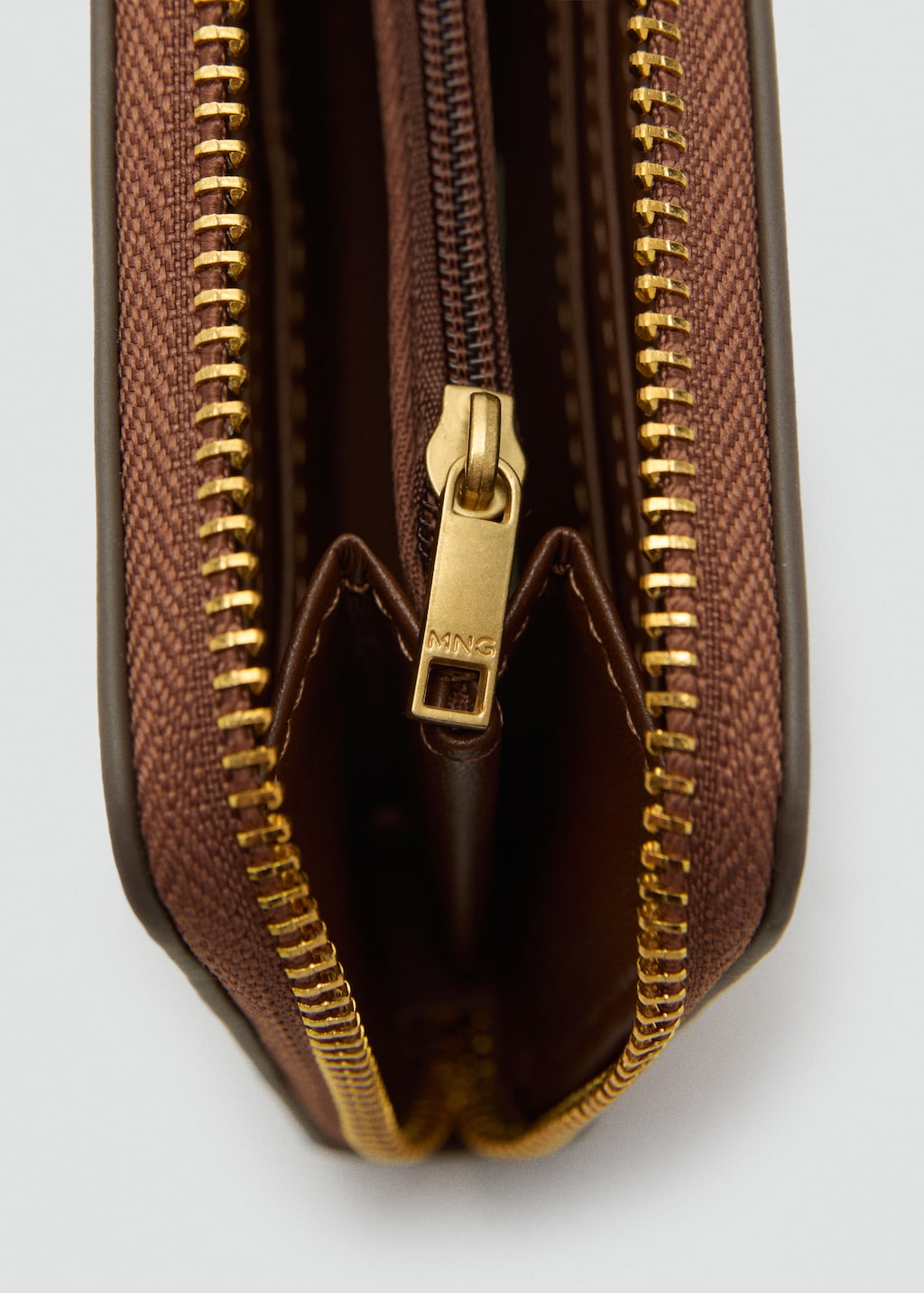 Medium jacquard wallet with logo