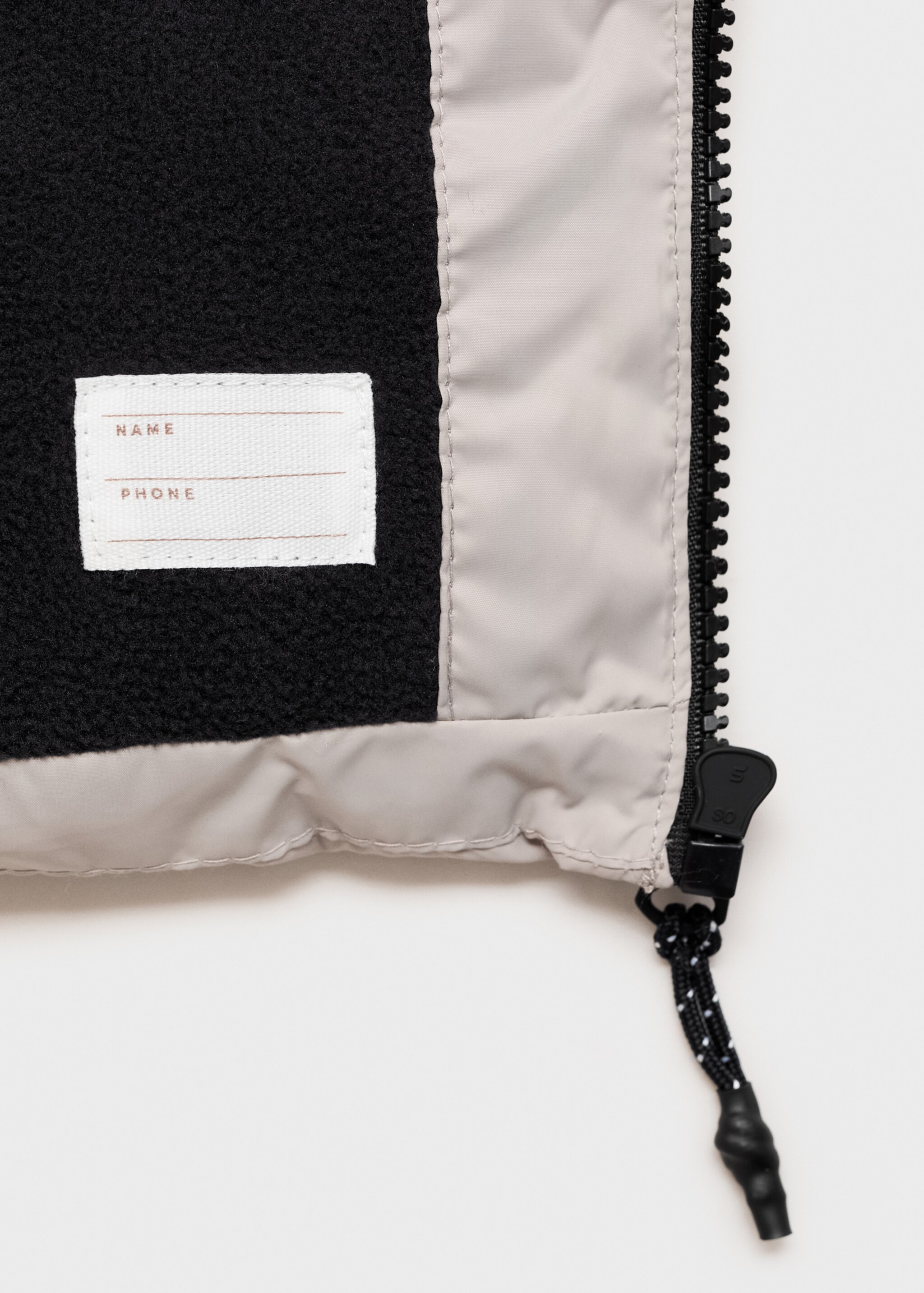 Hood quilted coat - Details of the article 0