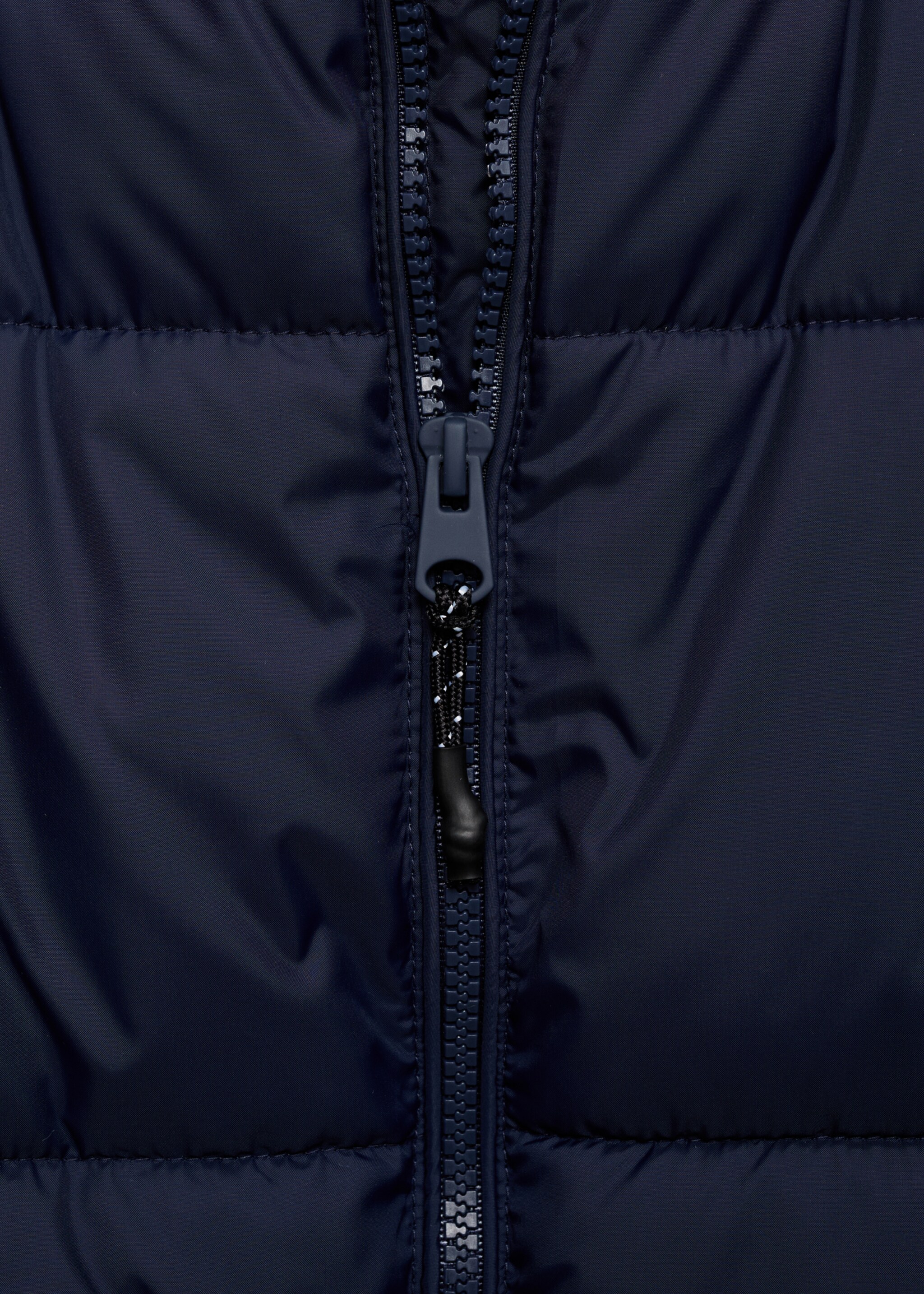 Hood quilted coat - Details of the article 8