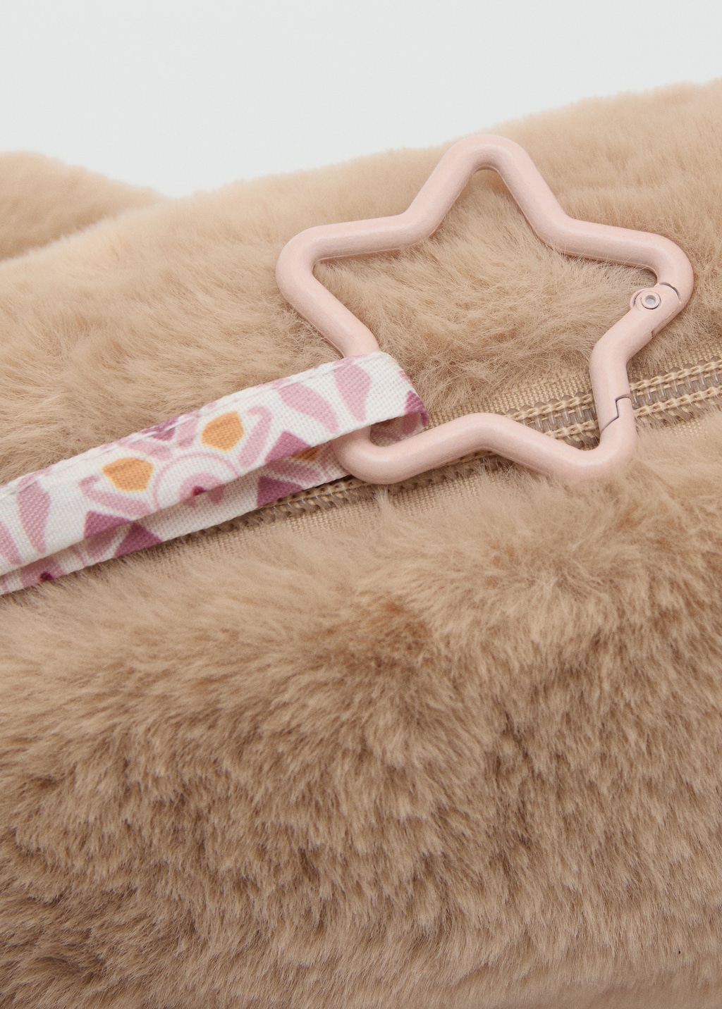 Teddy bear fur-effect case