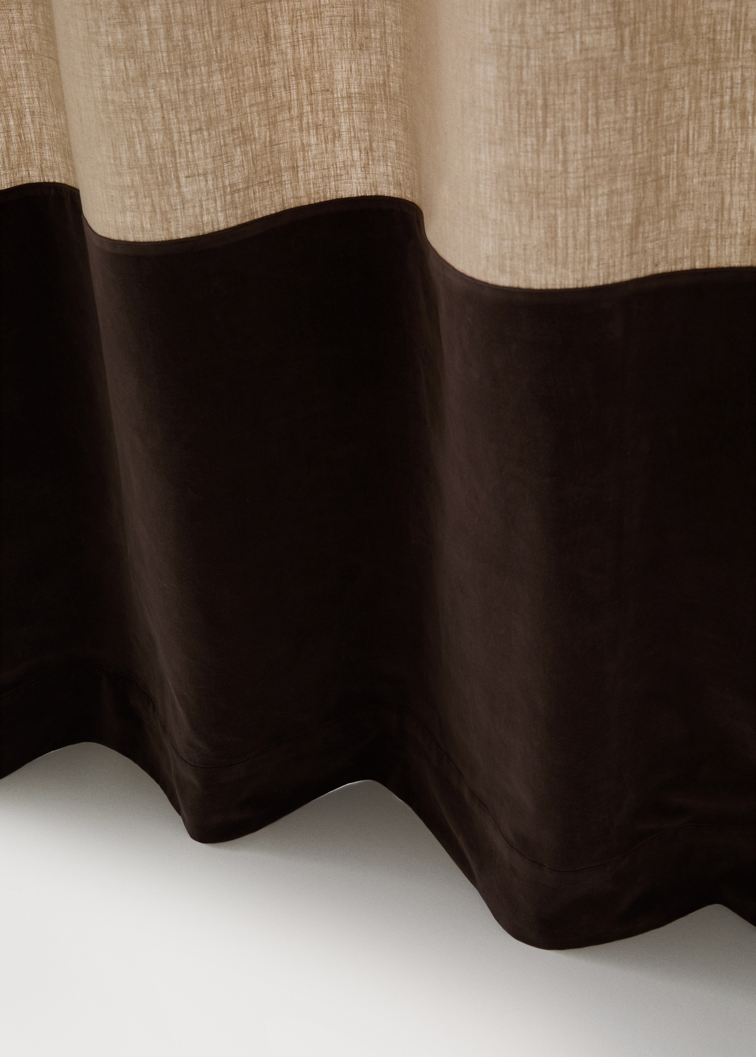 Linen and velvet reversible curtain - Details of the article 5