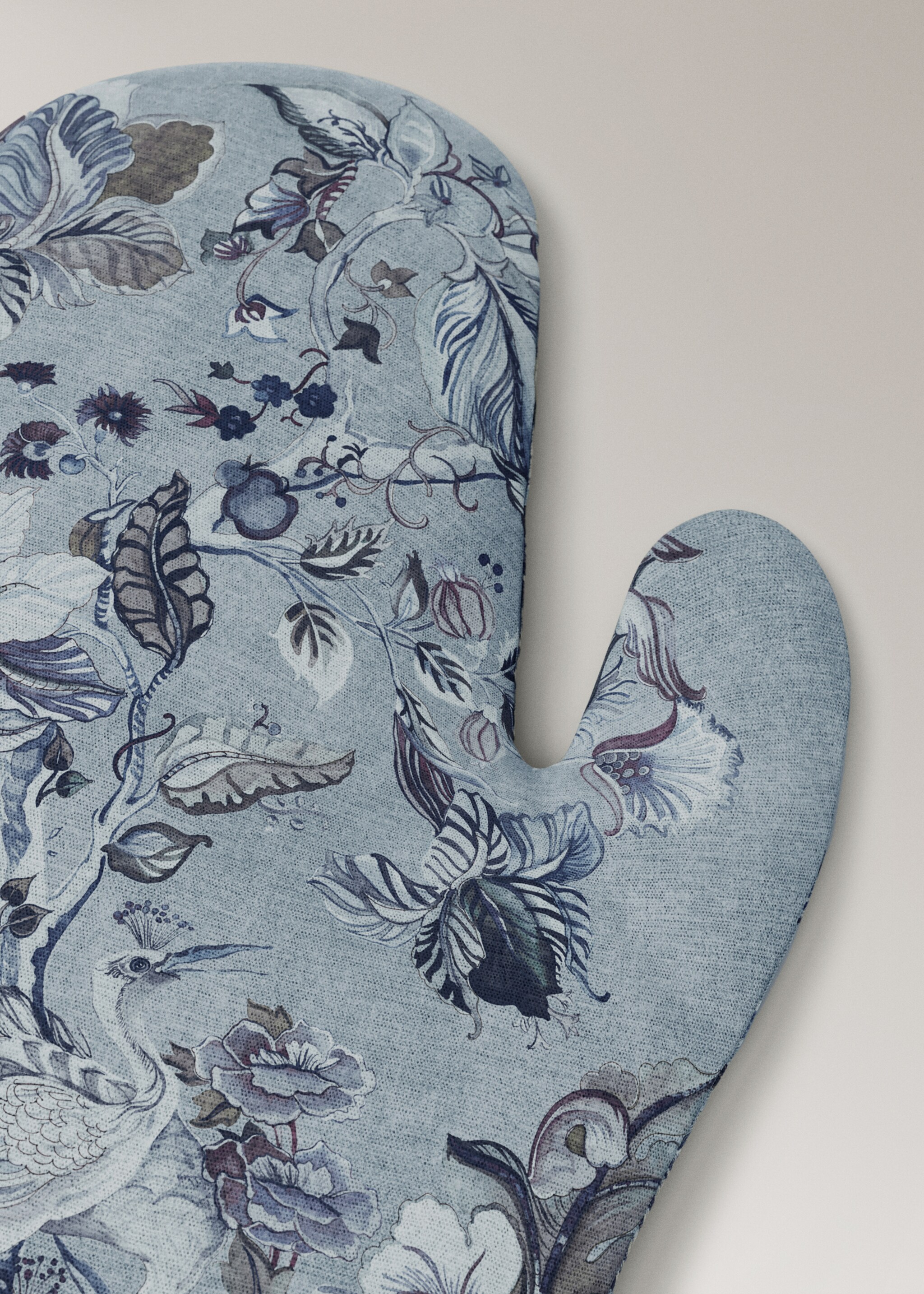 Printed cotton linen mittens - Details of the article 1, Ink Blue. Ref: 17063323-00.