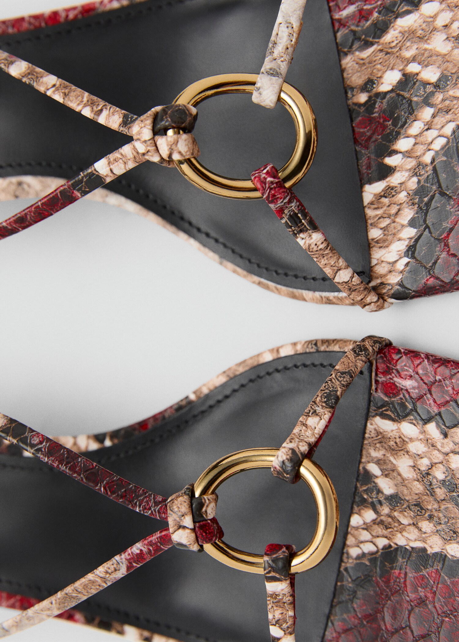 Heeled sandal with hoop detail - Details of the article 2