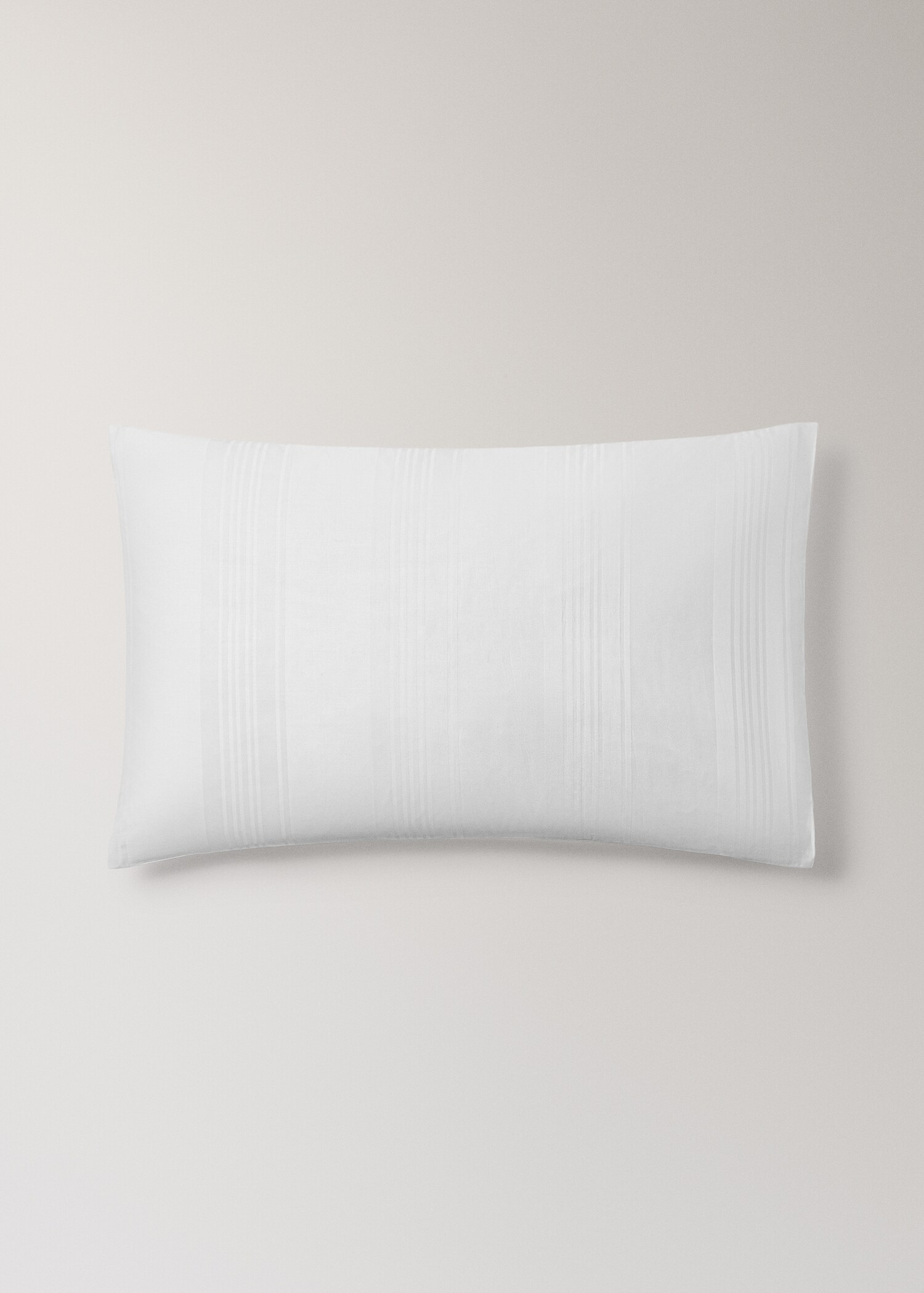 Two 300-thread count cotton satin striped pillowcases 50x75 cm - Article without model