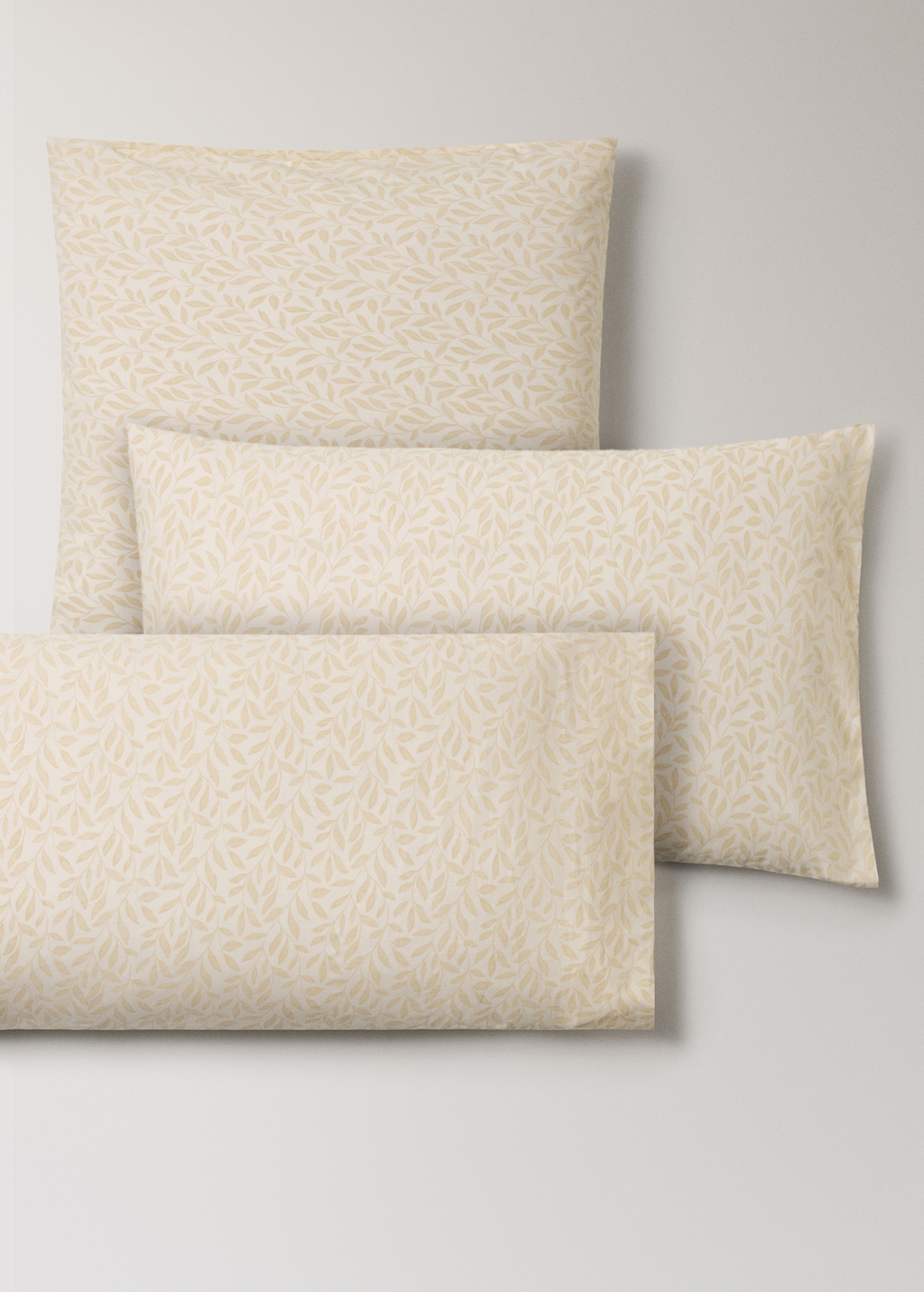 Percale cotton pillowcase with leaf pattern 45x110 cm