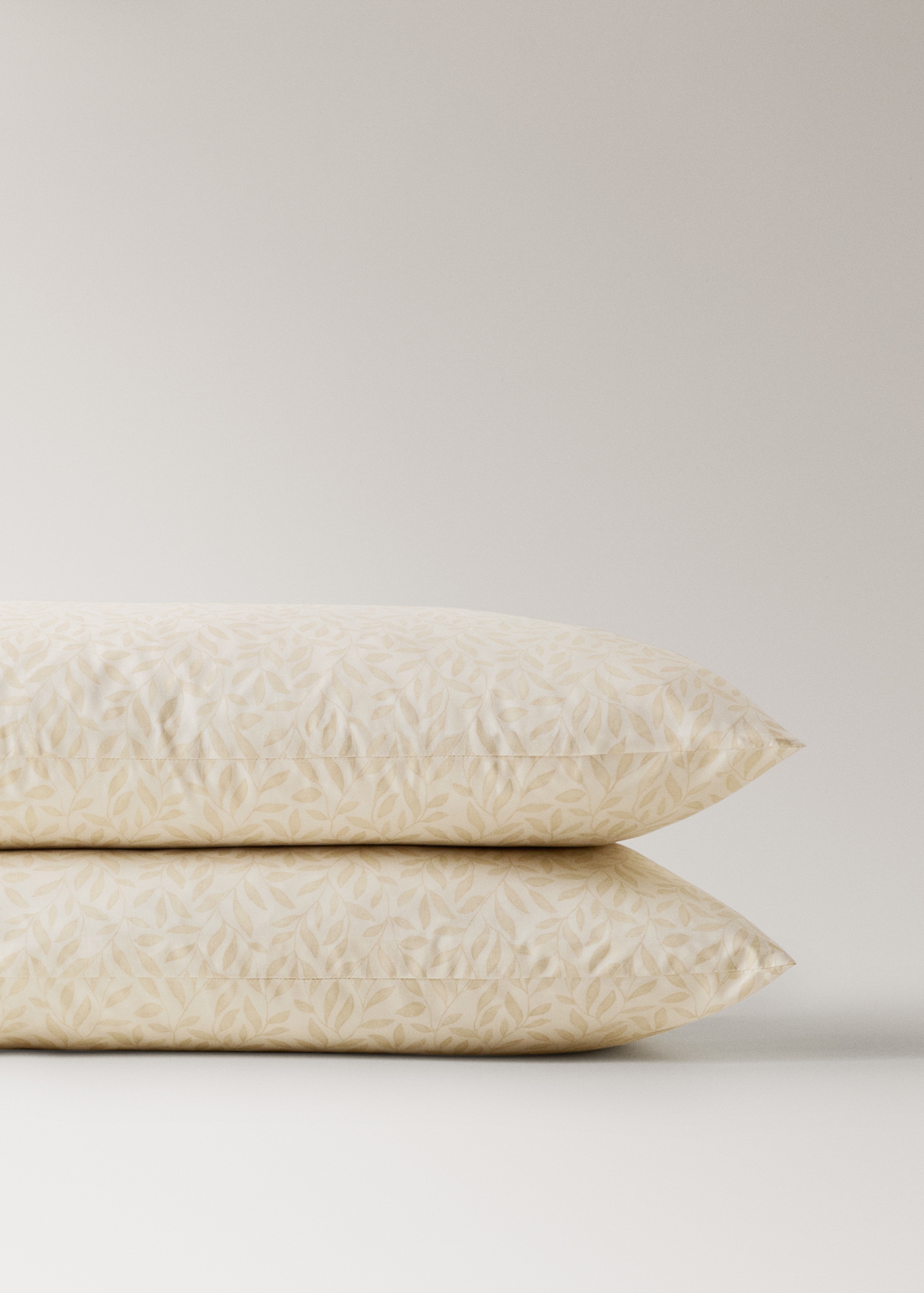 Two percale cotton pillowcases with leaf print 50x75 cm - Details of the article 1