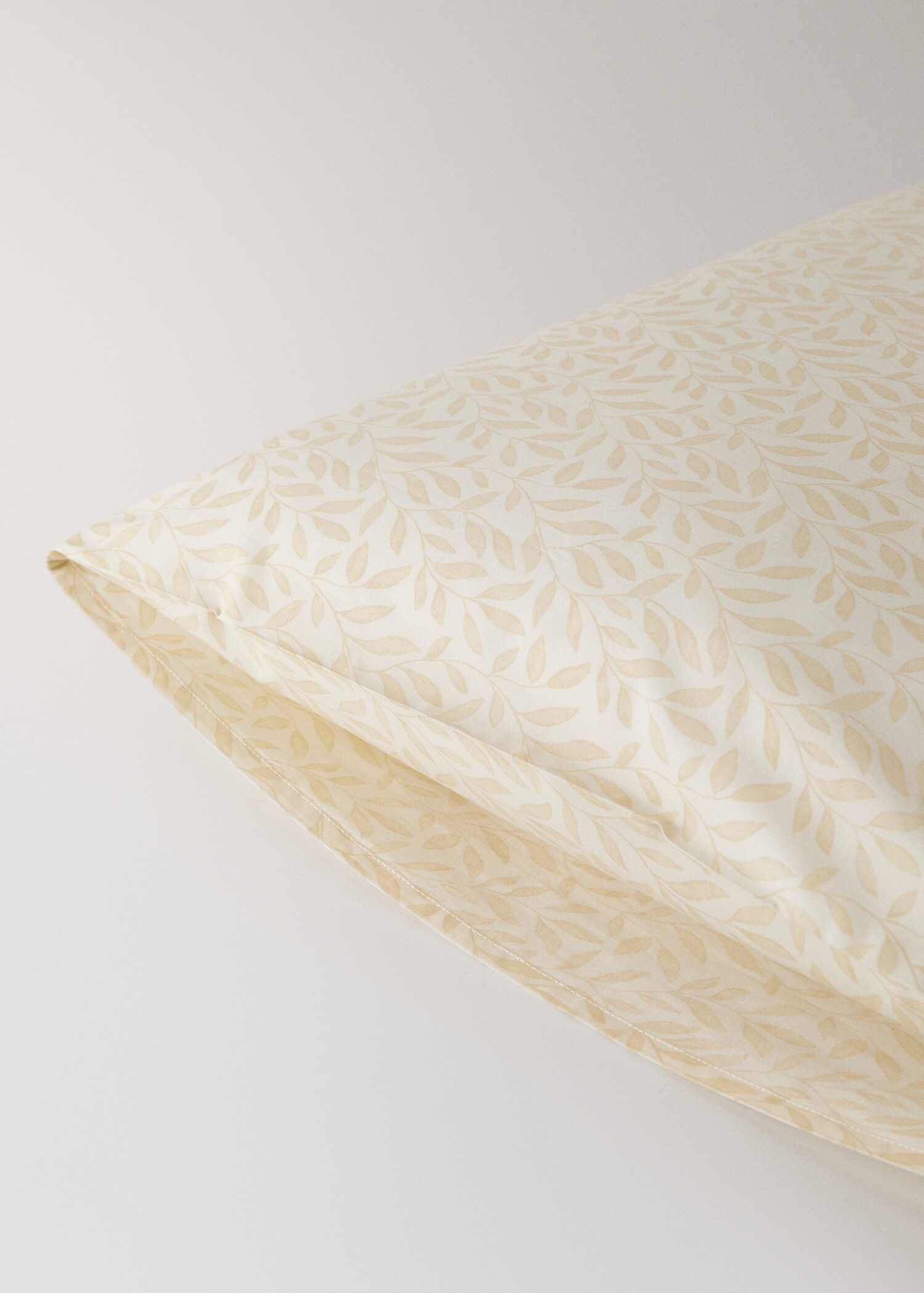 Two percale cotton pillowcases with leaf print 50x75 cm - Details of the article 2