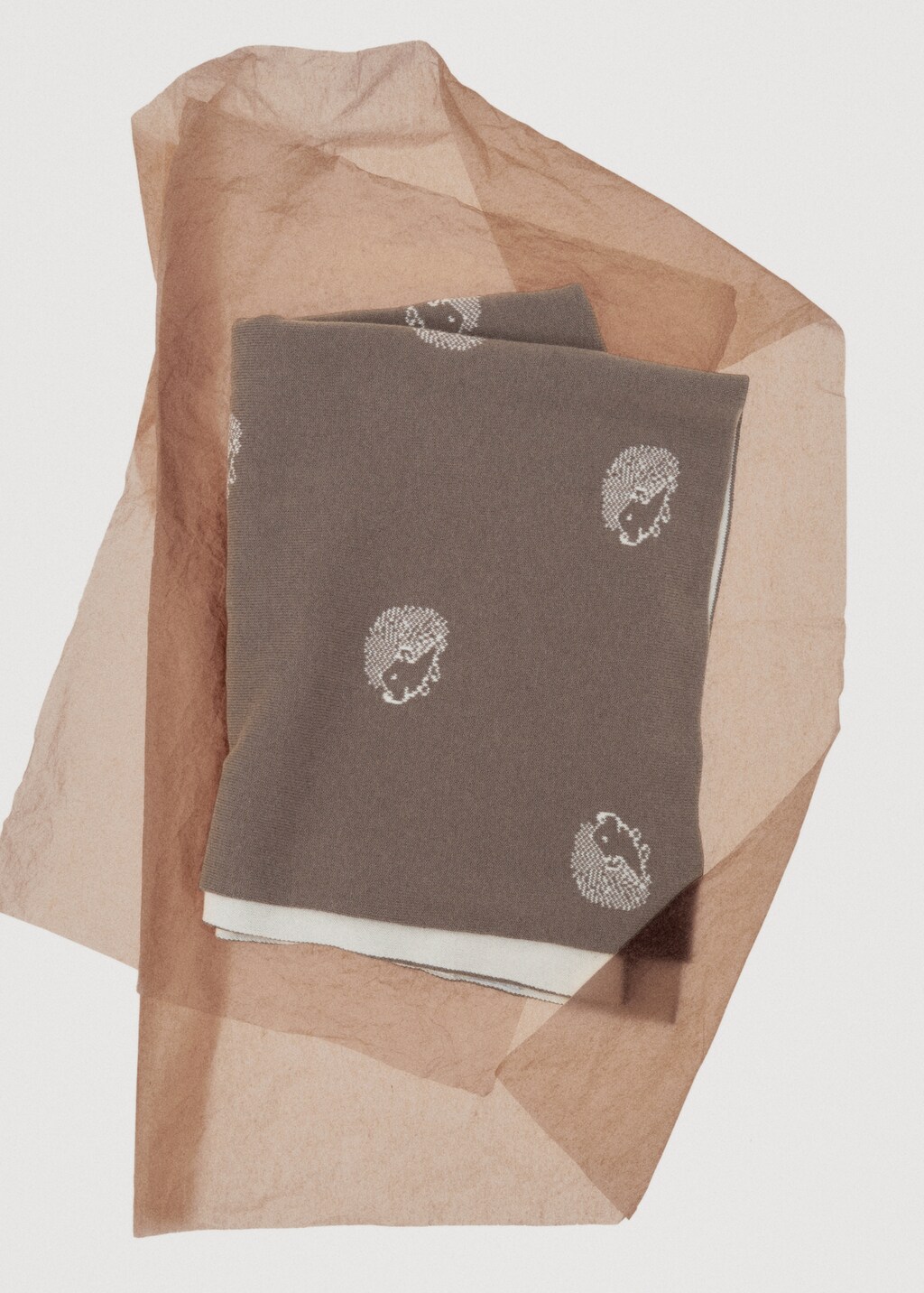 Jacquard children’s blanket with hedgehog design