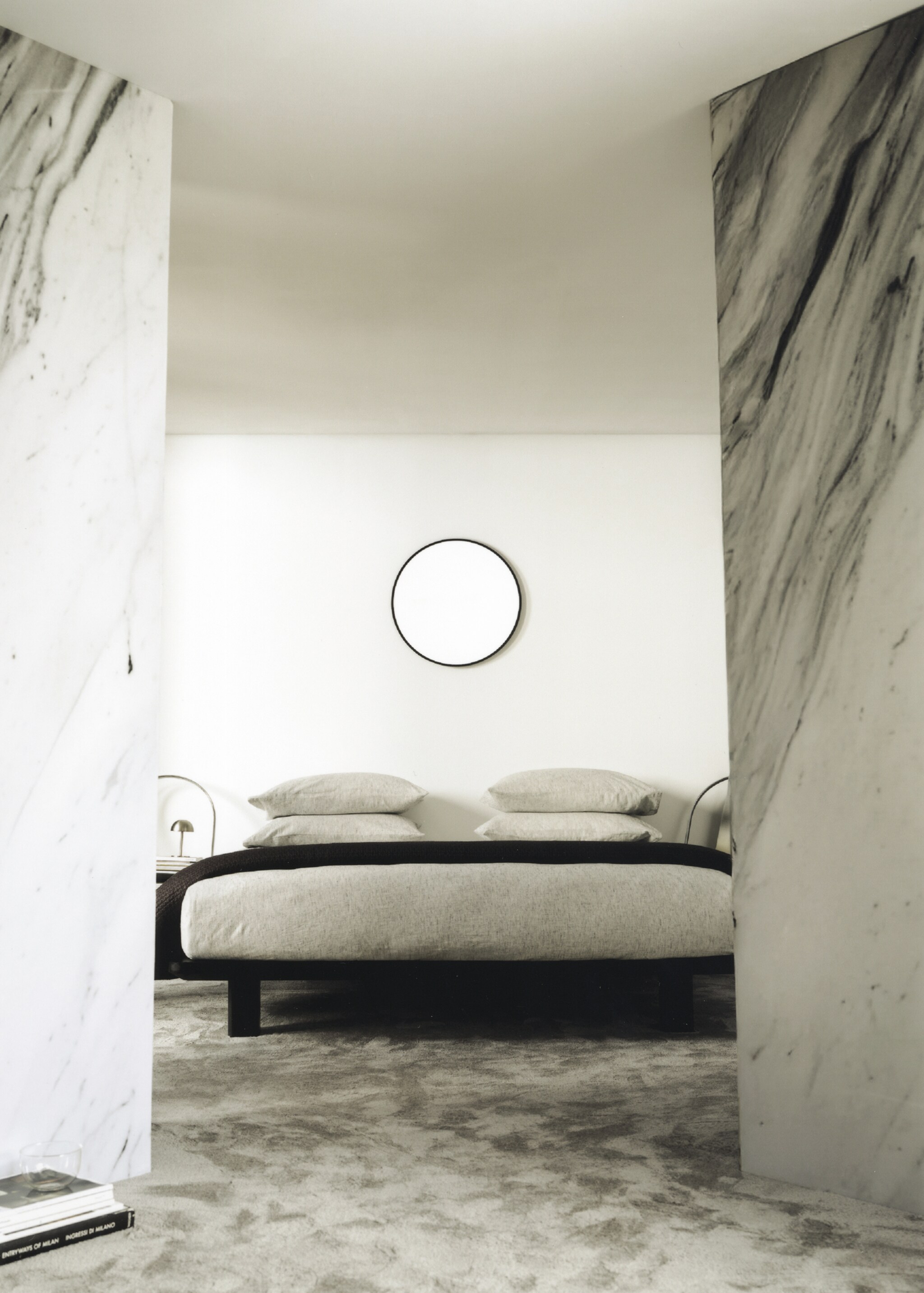 Runder Holzspiegel, groß - Detail des Artikels 6, Schwarz. Ref: 17063822-00.