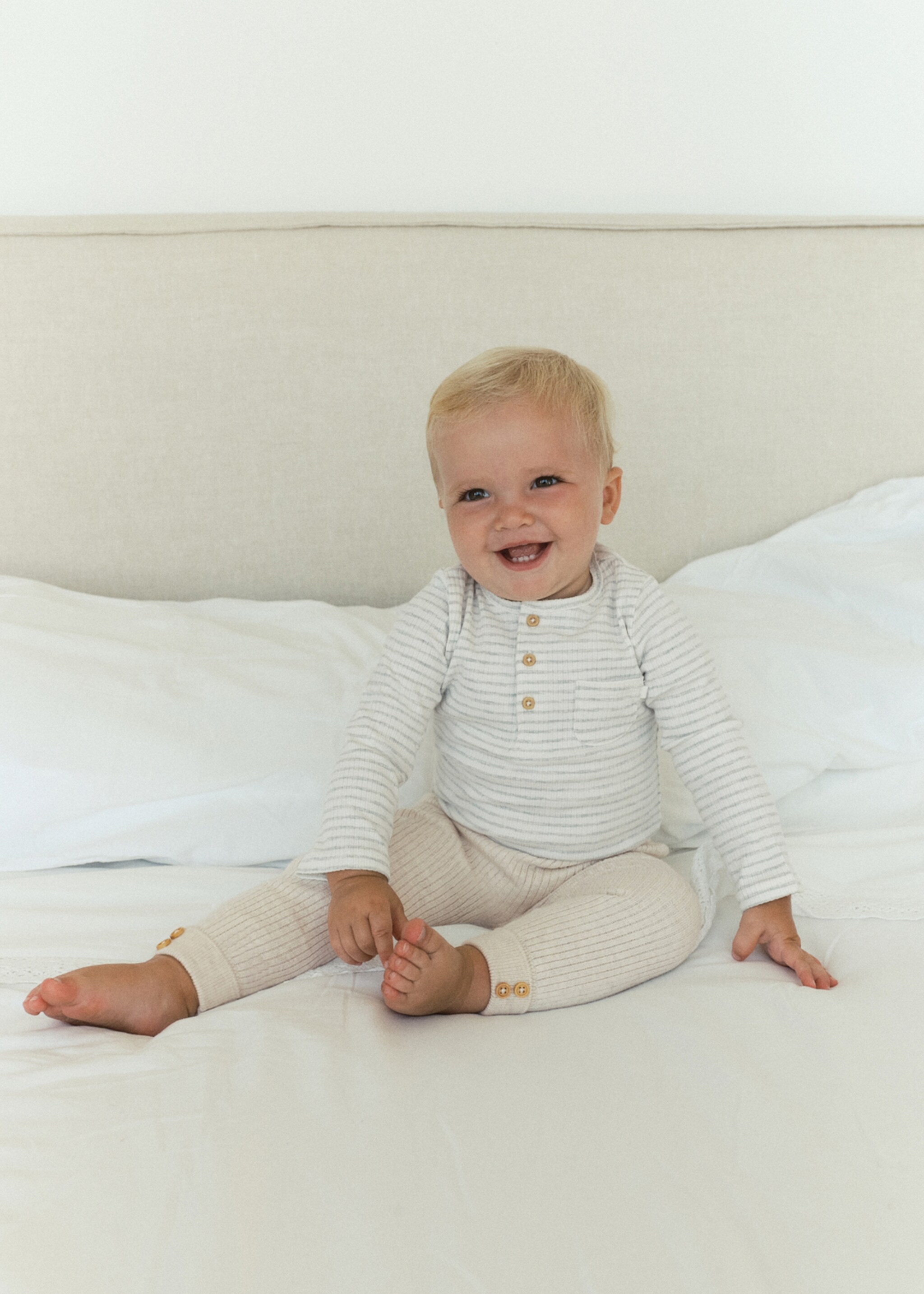 Cotton striped baby bodysuit - Details of the article 6, Sky Blue. Ref: 17064070-00.
