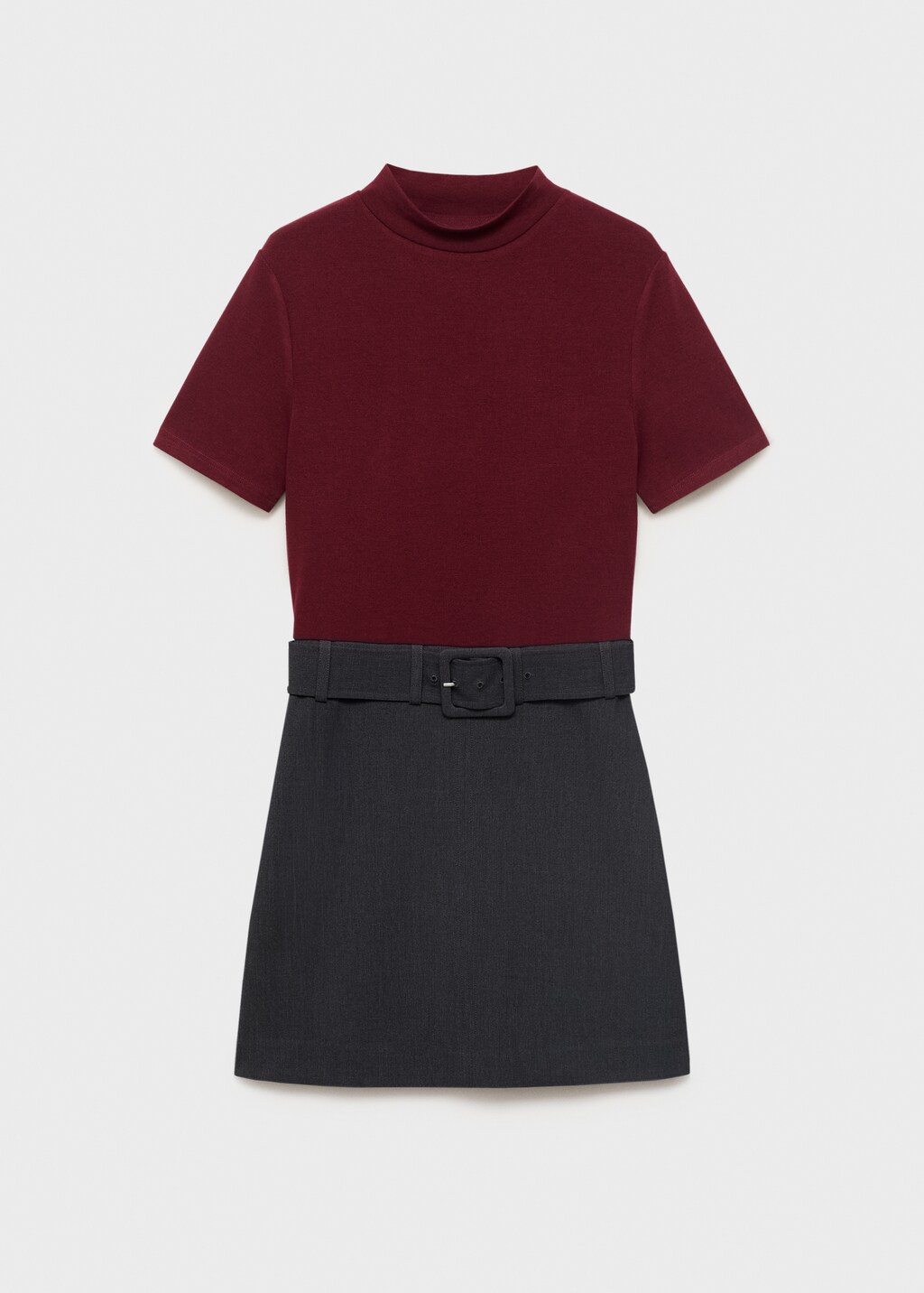 Contrasting belt dress