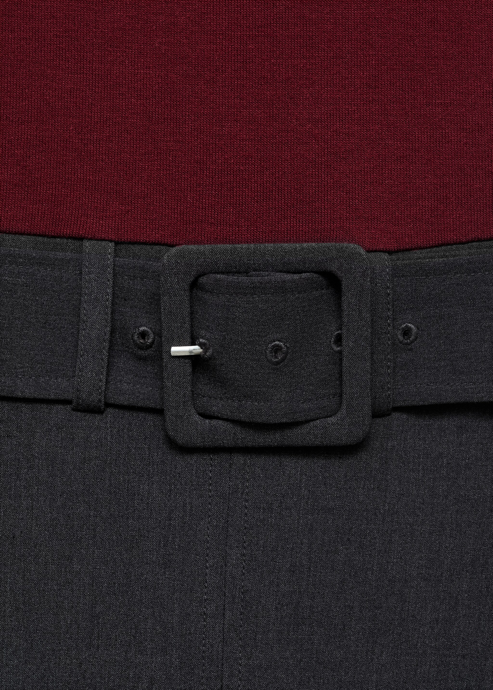 Short dress with belt - Details of the article 8, Burgundy. Ref: 17064074-00.