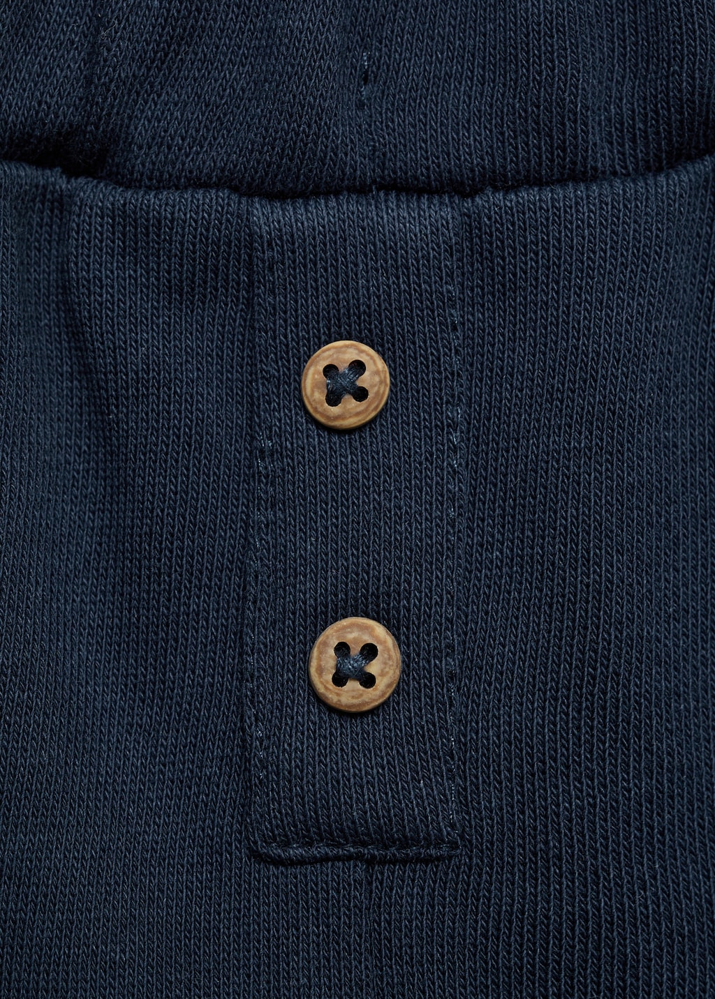 Buttons straight-fit pants