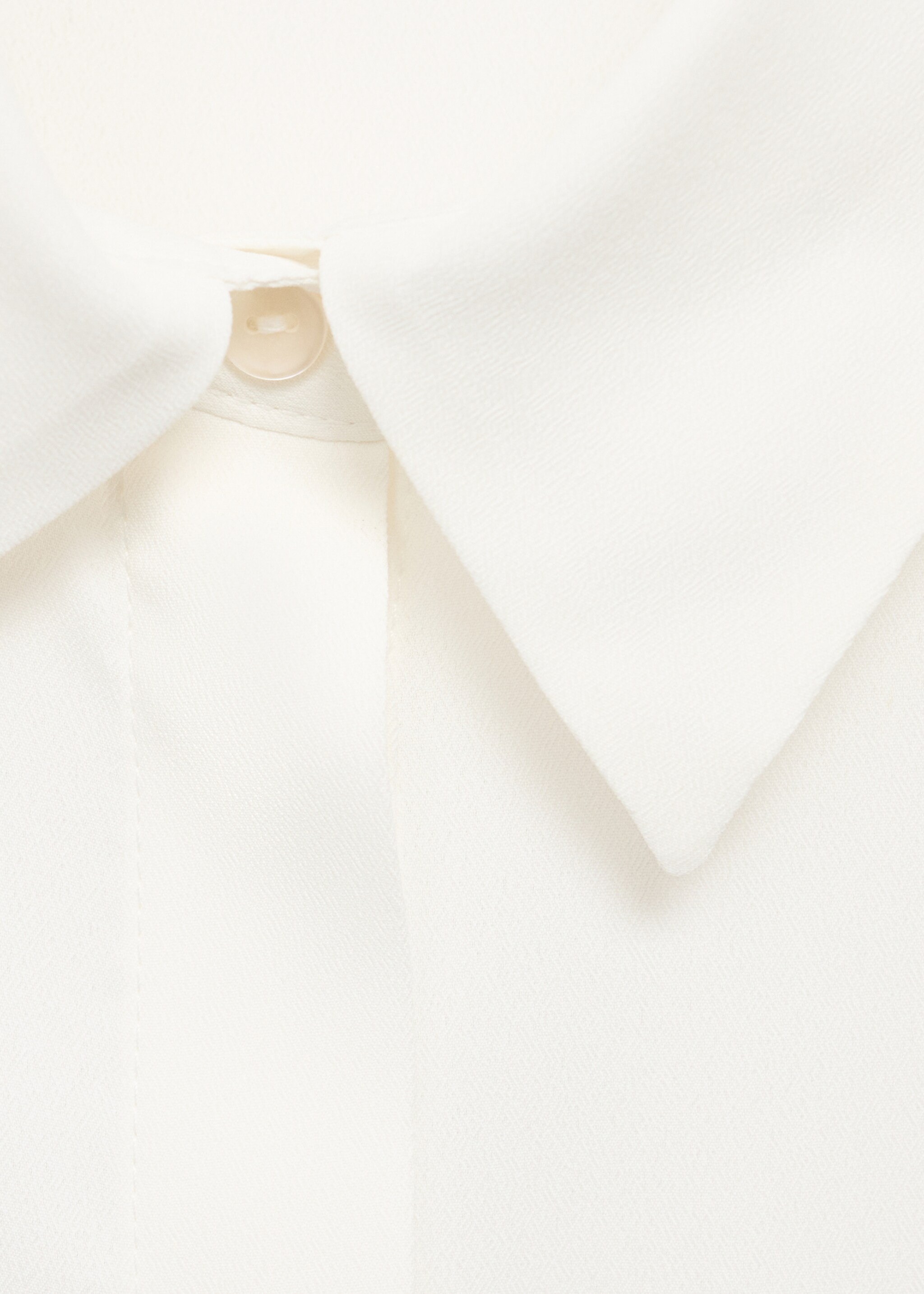 Long-sleeved flowing shirt - Details of the article 8