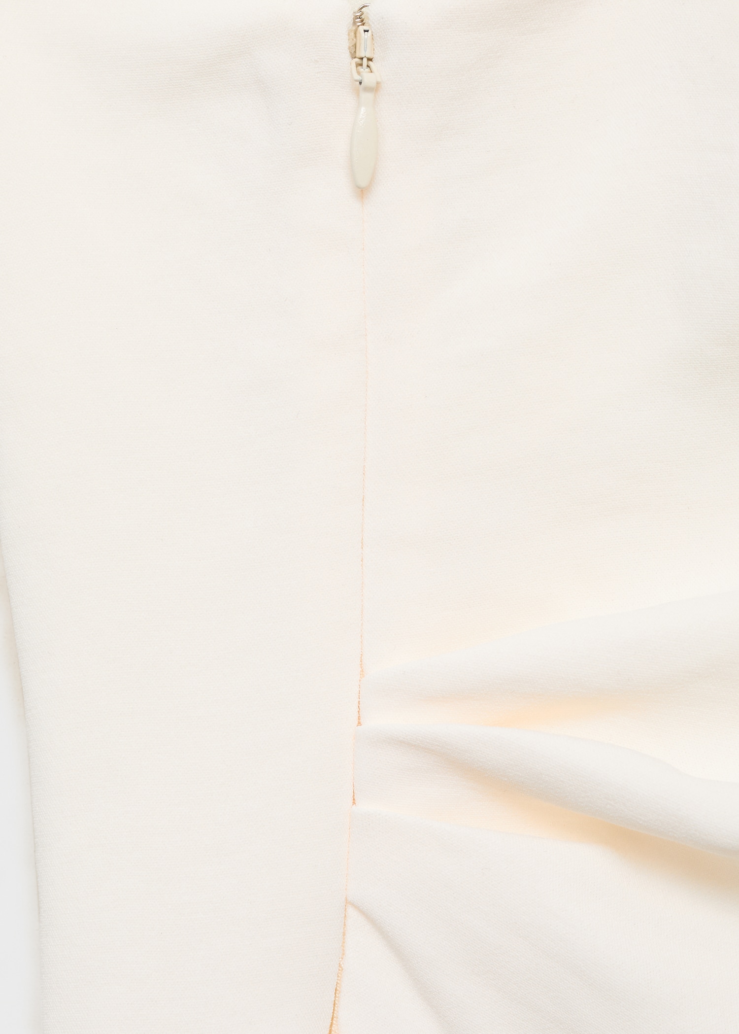 Long jumpsuit with asymmetrical neck - Details of the article 0