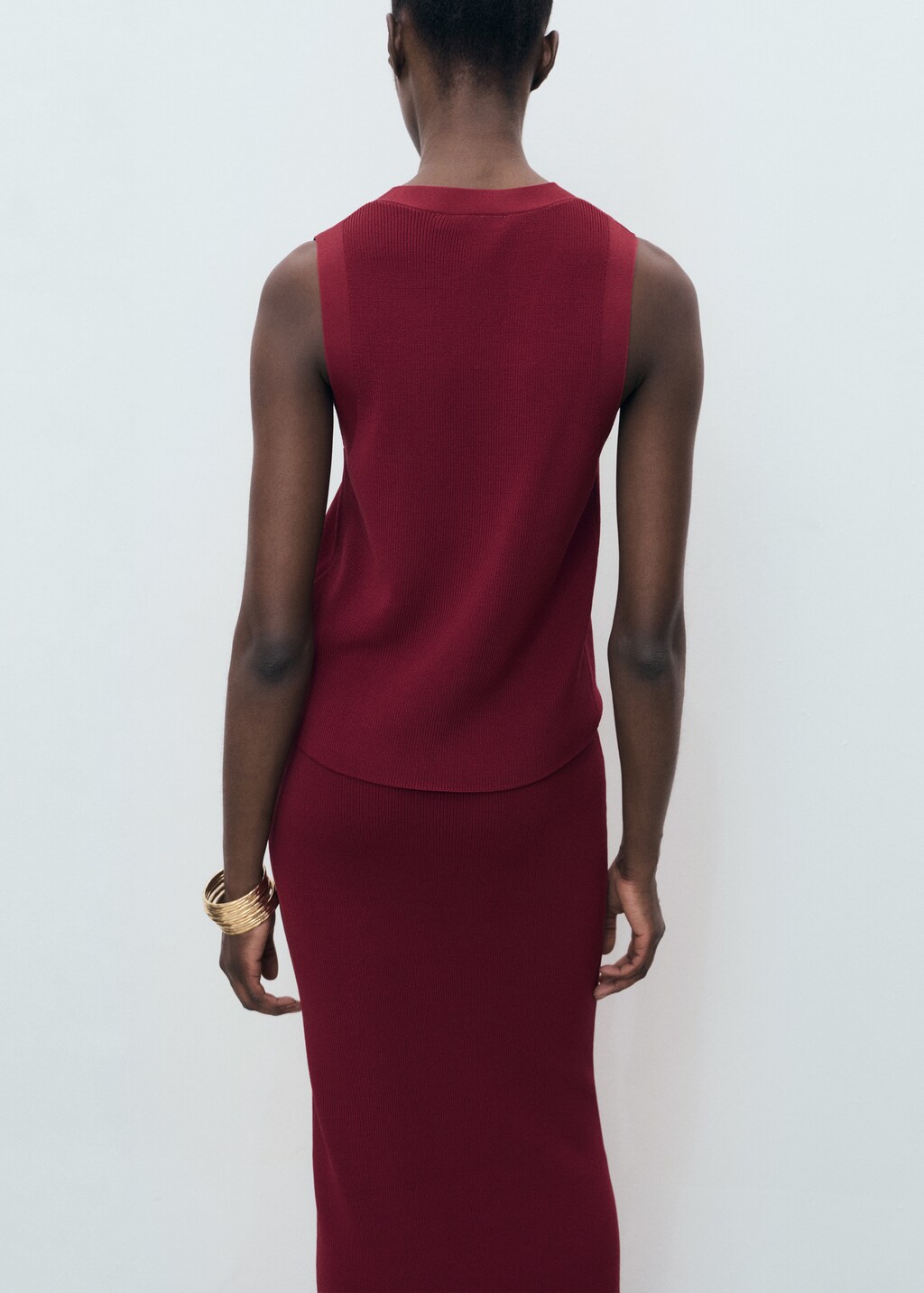 Fine-knit vest - image 3