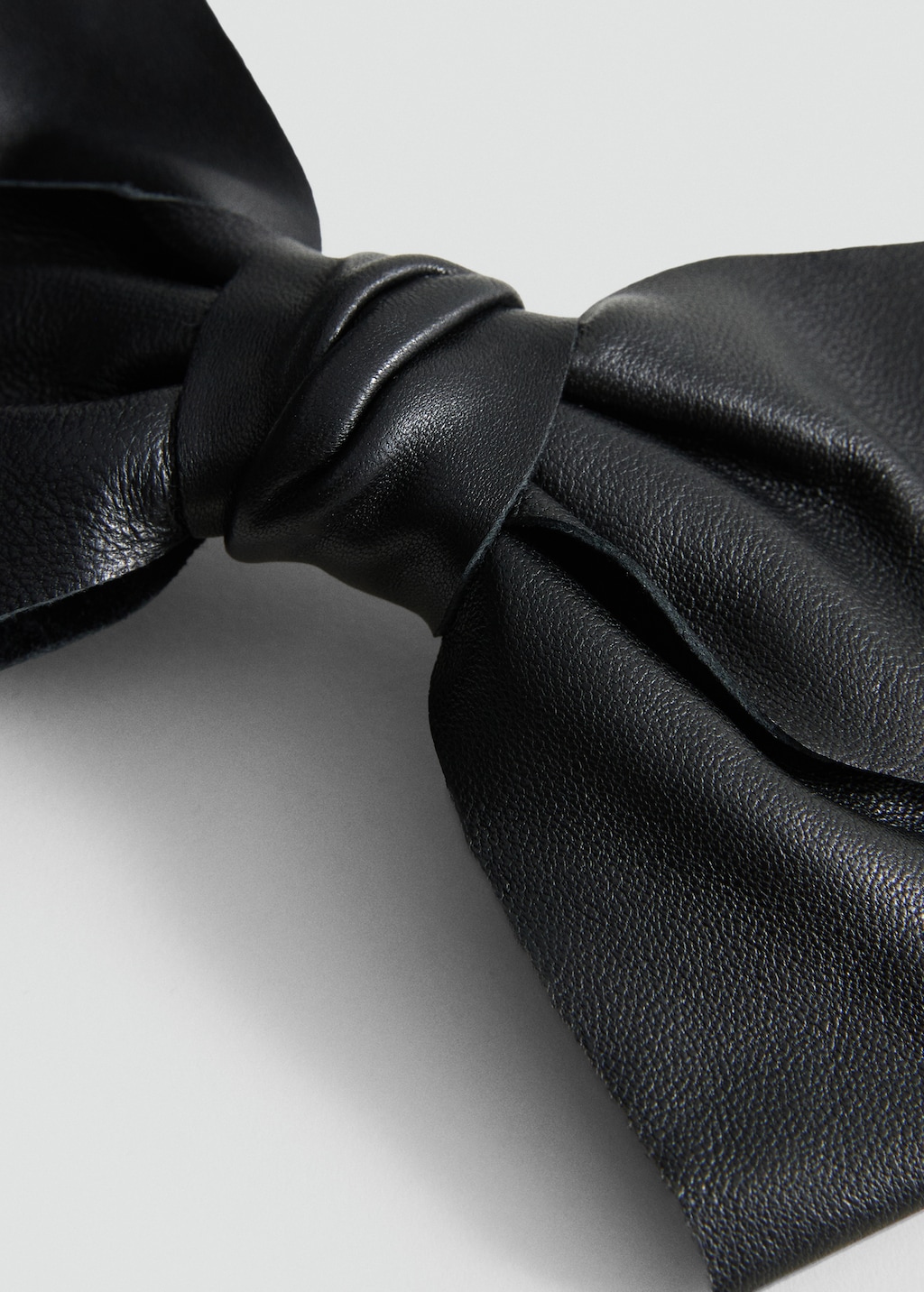 Leather bow hair clip