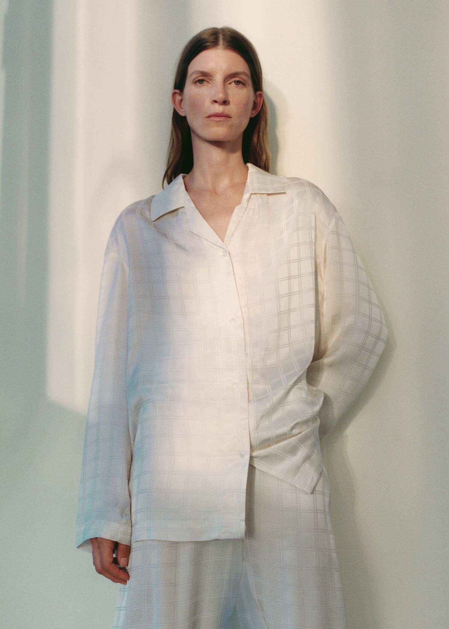 Geruit pyjamashirt van rayon - Detail van het artikel 7