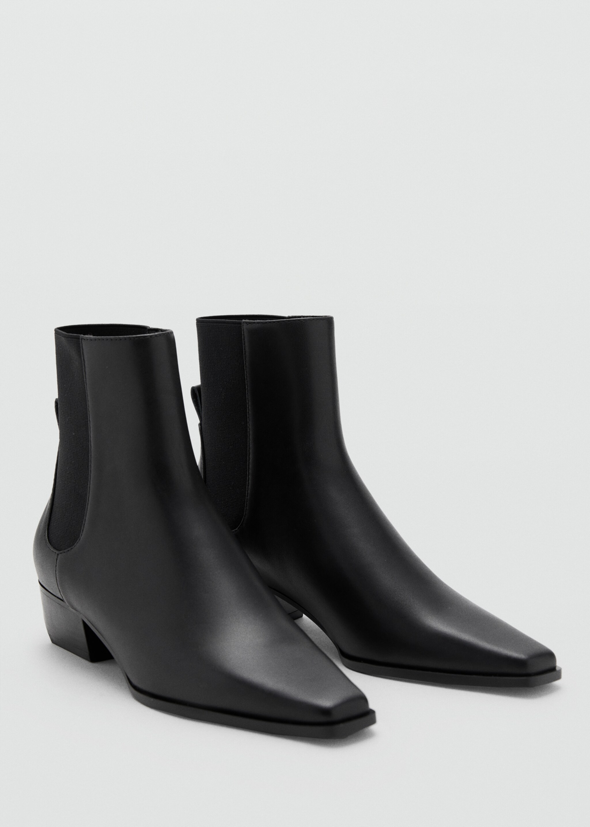 Leather heeled boots - Medium plane, Black. Ref: 17064113-00.