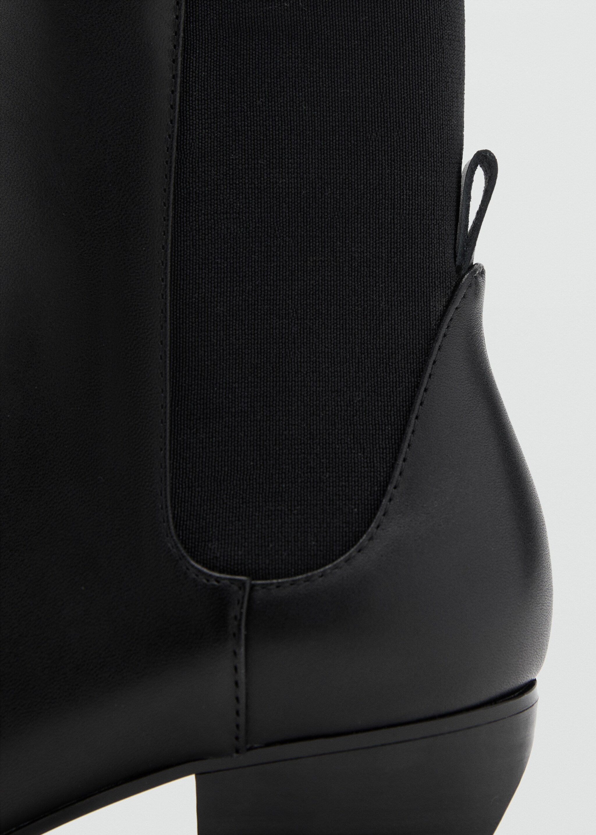 Leather heeled boots - Details of the article 1, Black. Ref: 17064113-00.