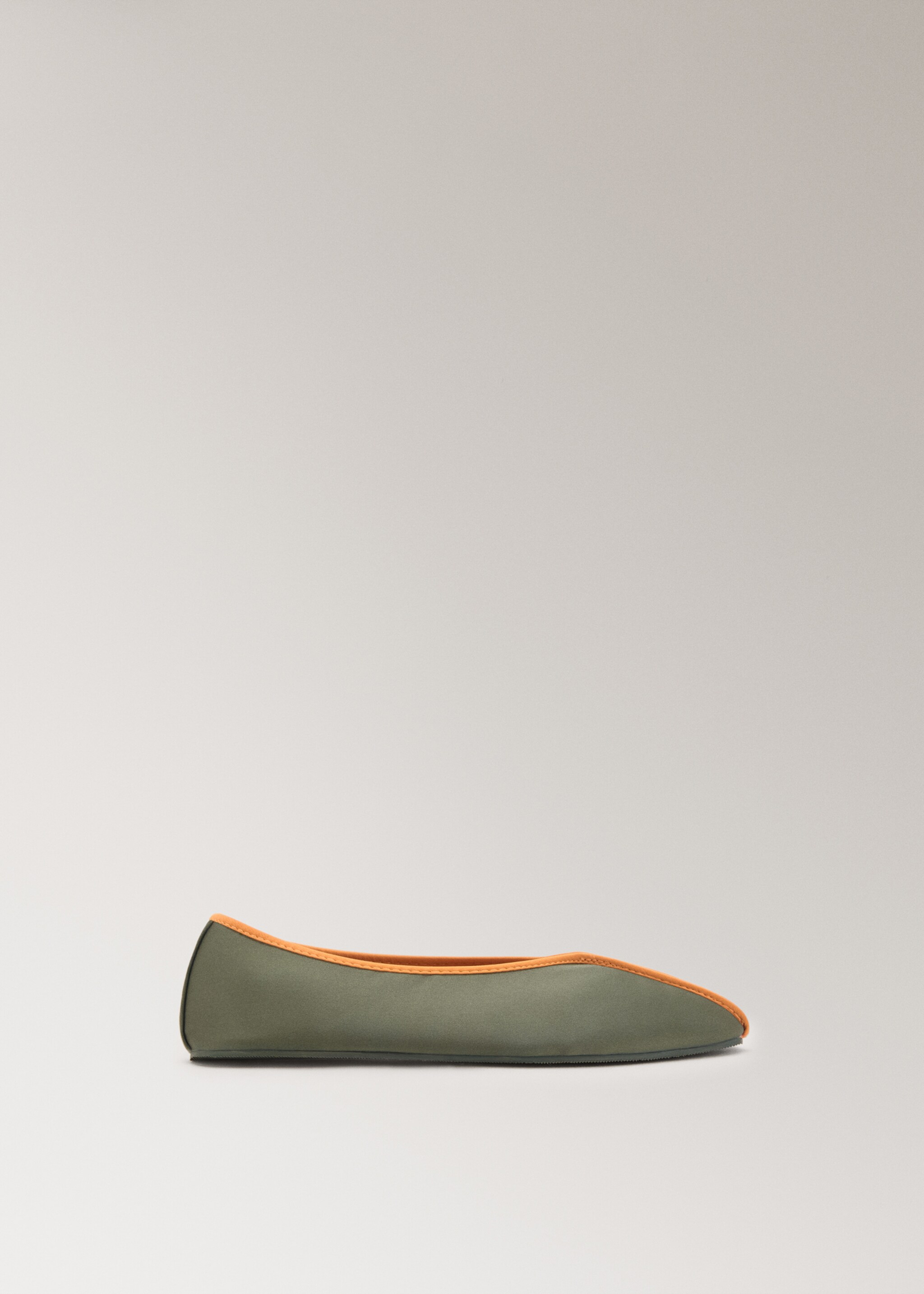 Satin ballet flats with contrast piping - Article without model, Green. Ref: 17064119-00.