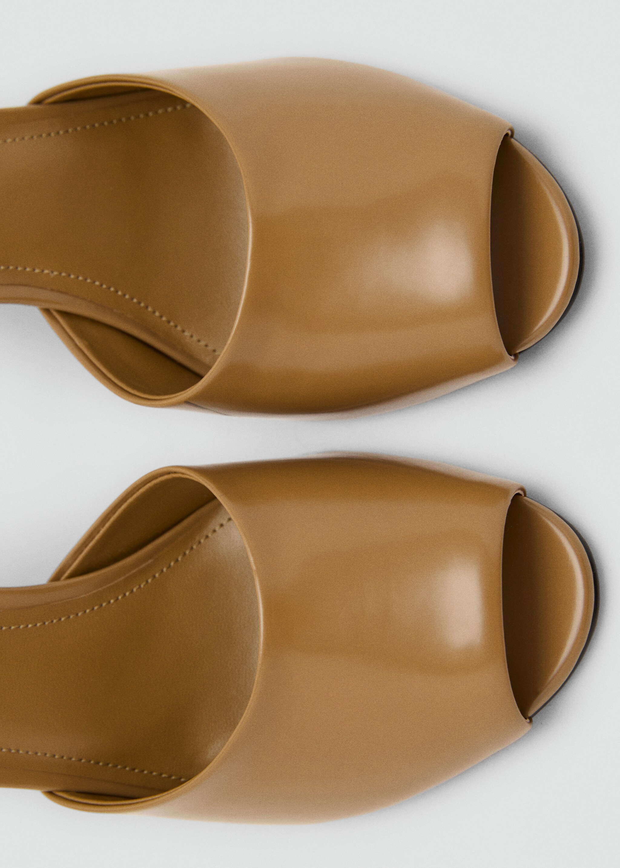 Ankle-cuff heeled sandals - Details of the article 2, Khaki. Ref: 17064122-00.