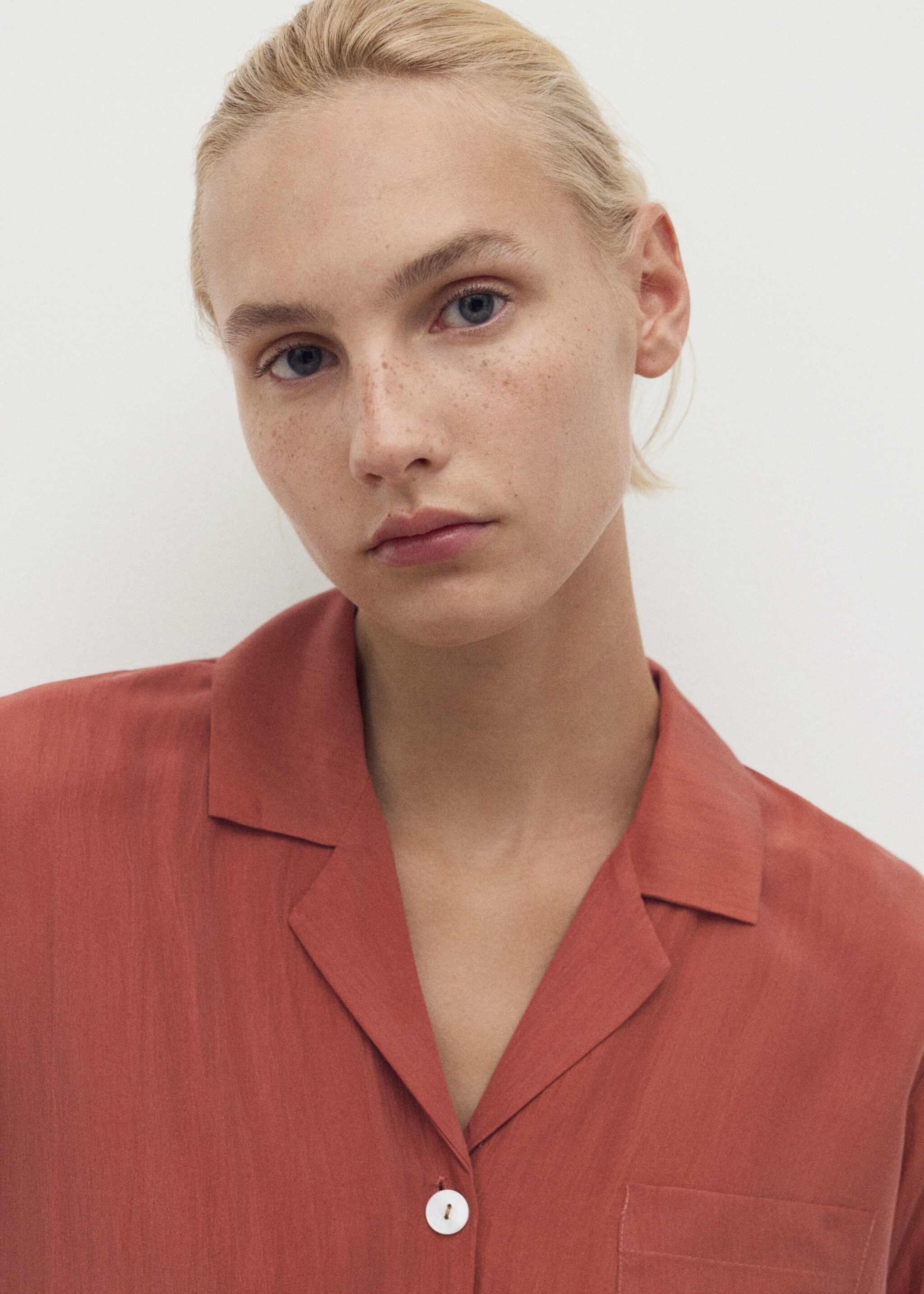 Silk long shirt - Details of the article 1, Burnt Orange. Ref: 17064126-00.