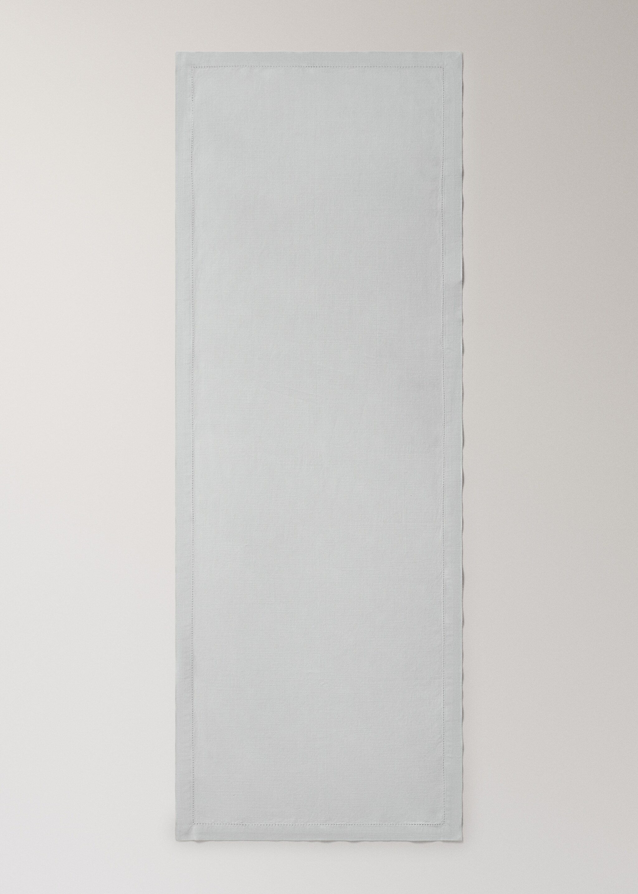 Cotton table runner with hemstitch detail - Details of the article 2, Grey. Ref: 17064128-00.